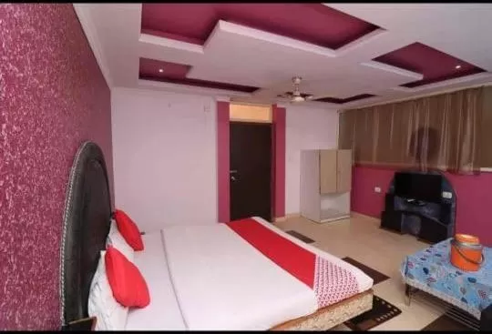 Photo of the whole room, Bed in Hotel Rock View