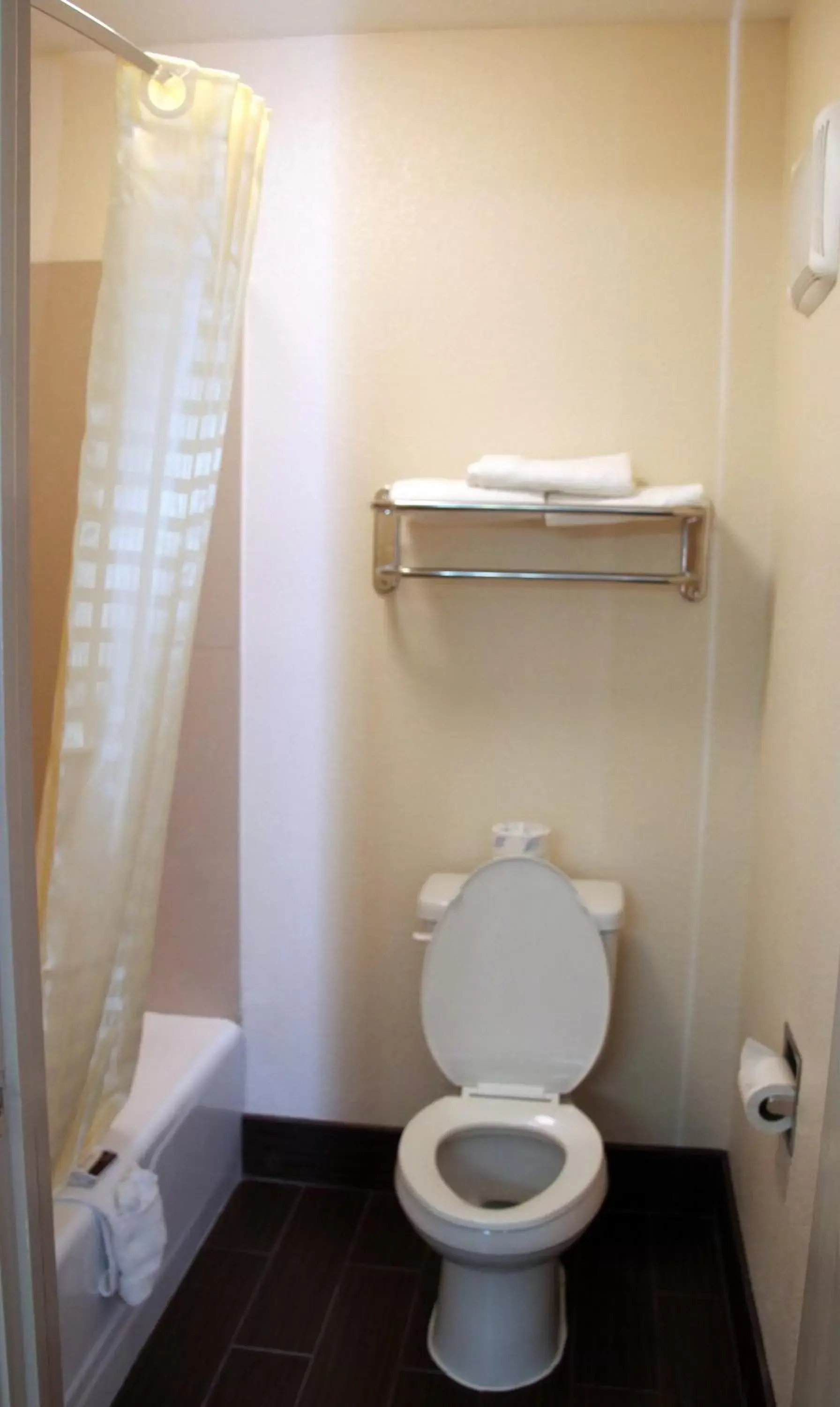Bathroom in Blue Ridge Inn