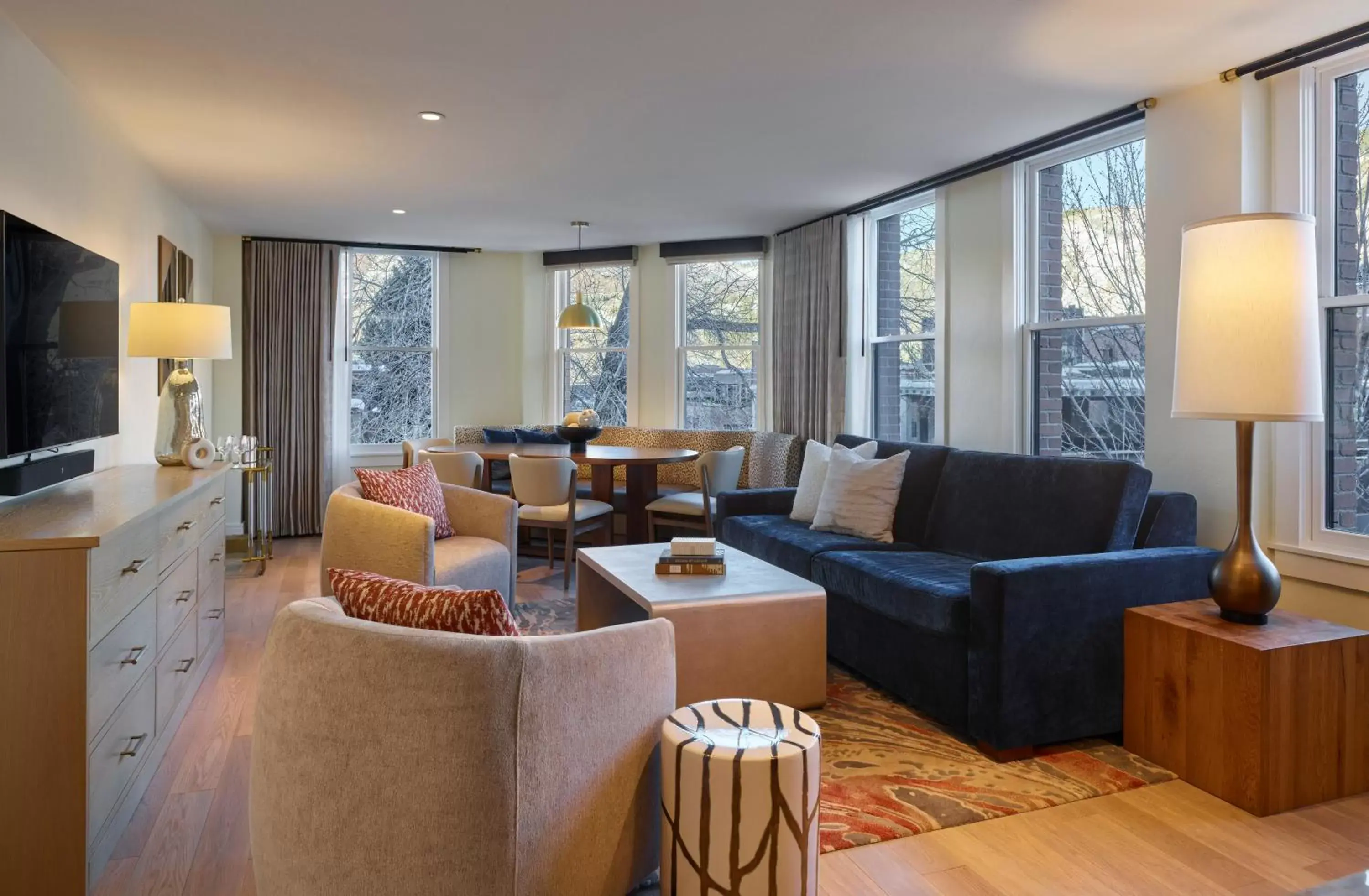 Living room, Seating Area in Limelight Hotel Aspen