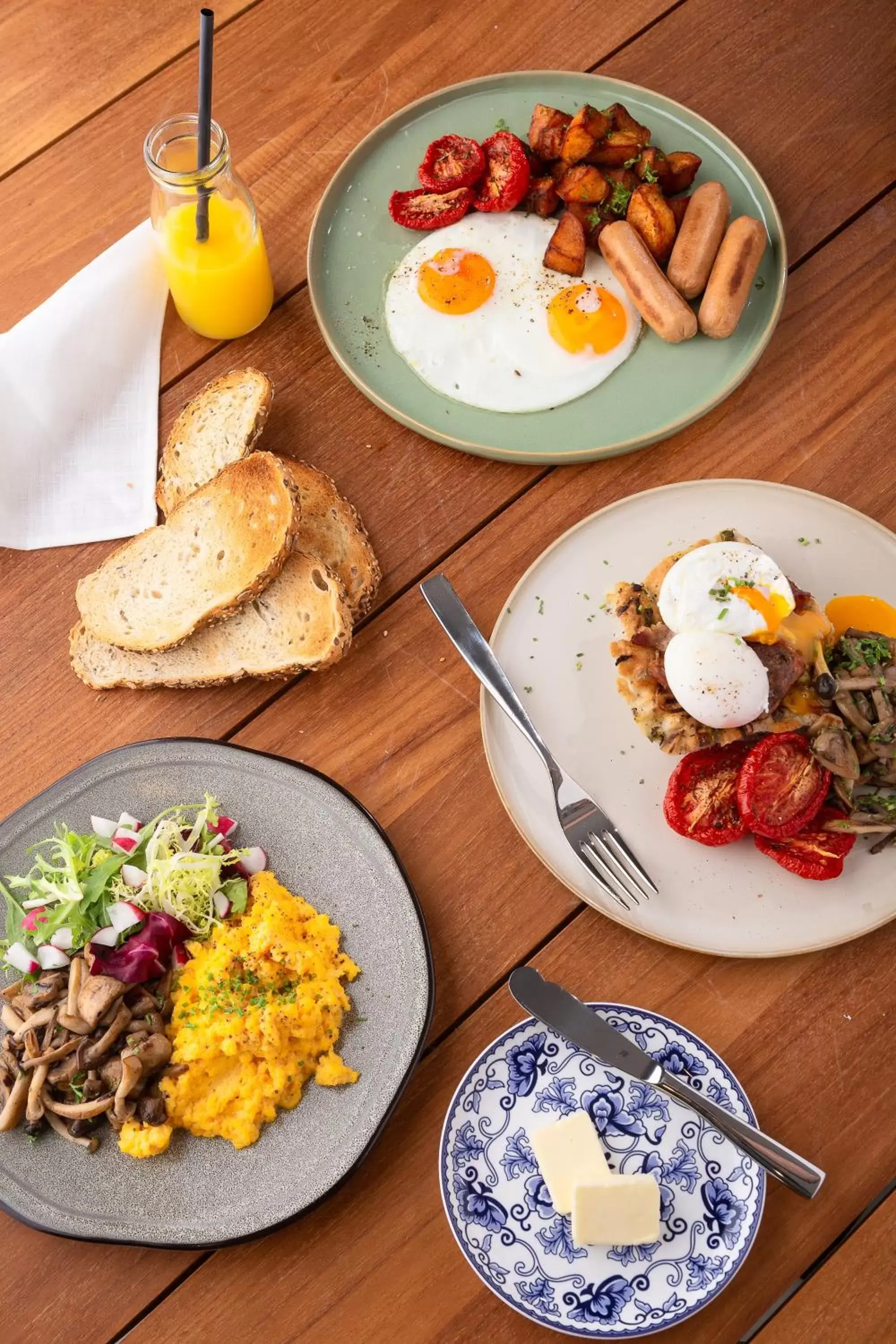 Breakfast, Food in Th8 Palm Dubai Beach Resort Vignette Collection, an IHG hotel