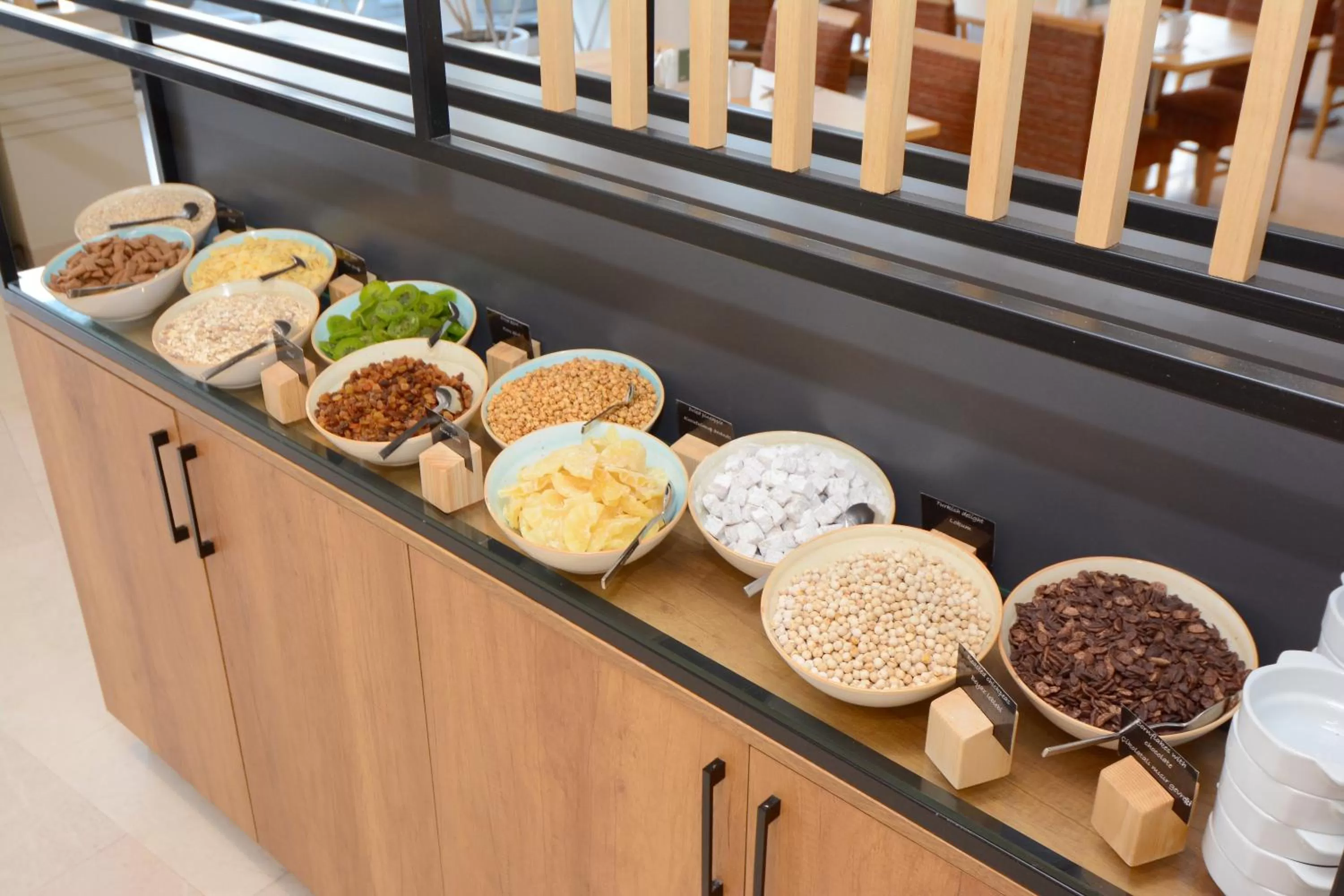 Restaurant/places to eat in Holiday Inn Istanbul City by IHG