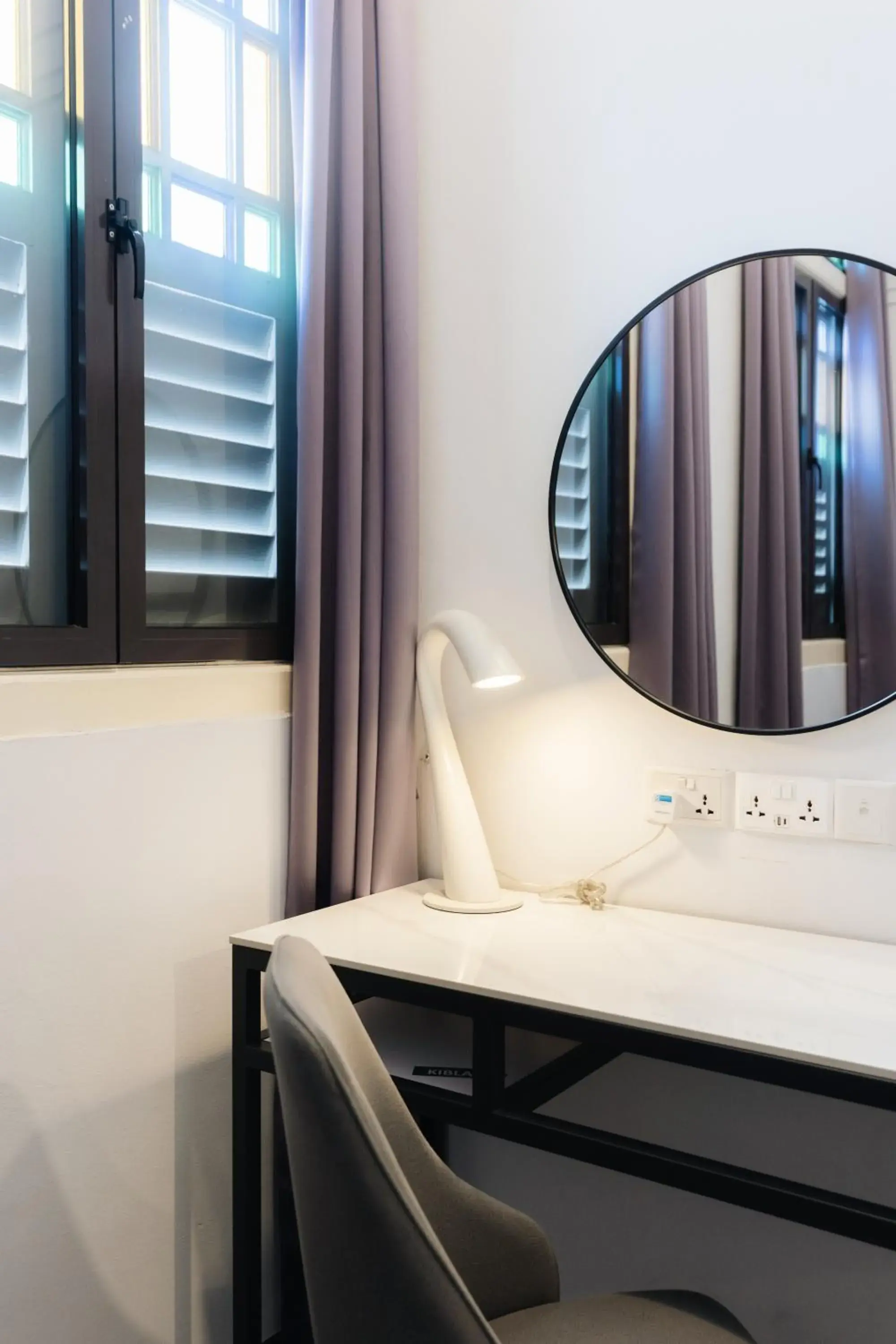 Seating area, Bathroom in Santa Grand Hotel East Coast