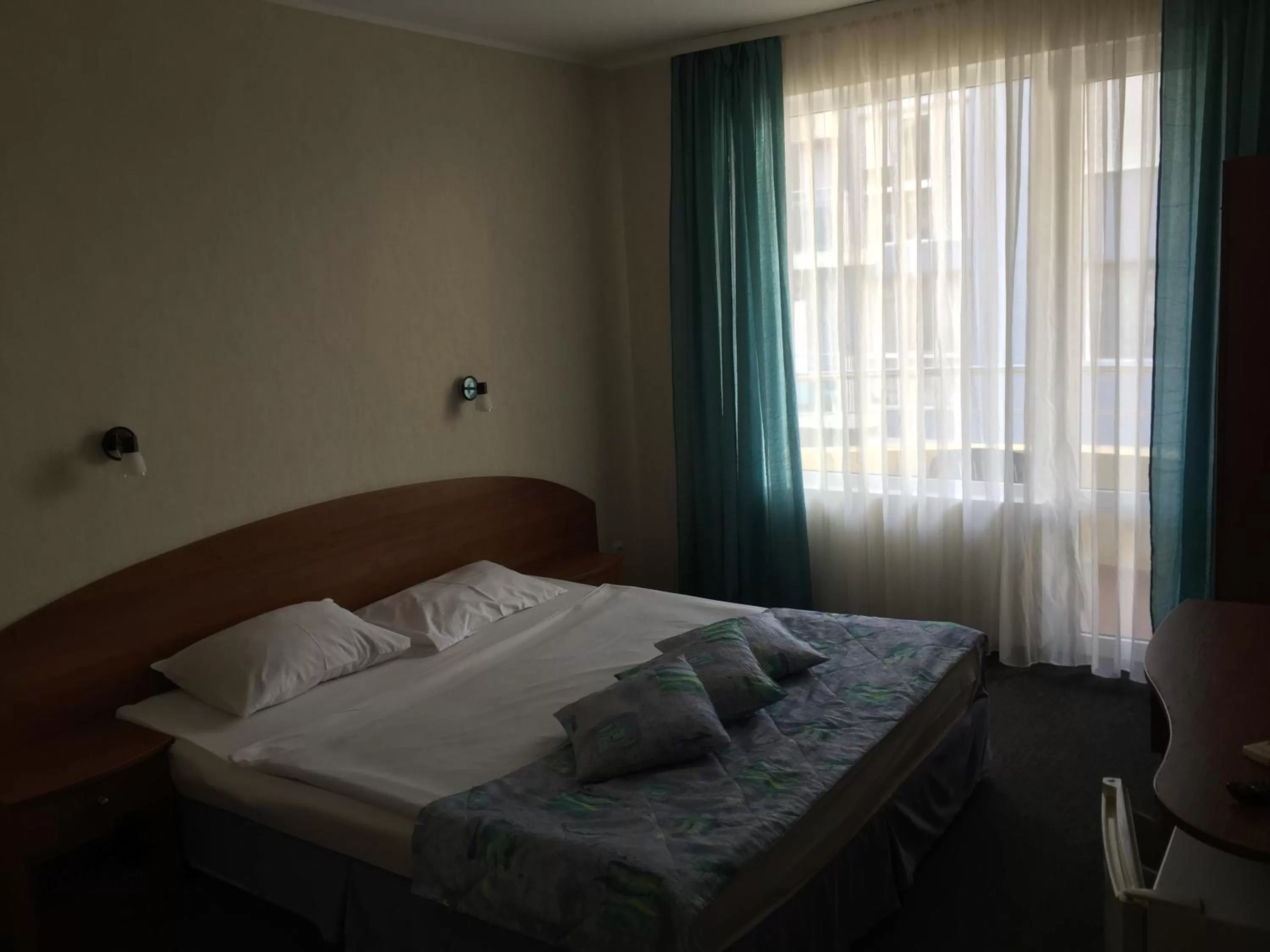 Photo of the whole room, Bed in Family Hotel Lazuren Briag