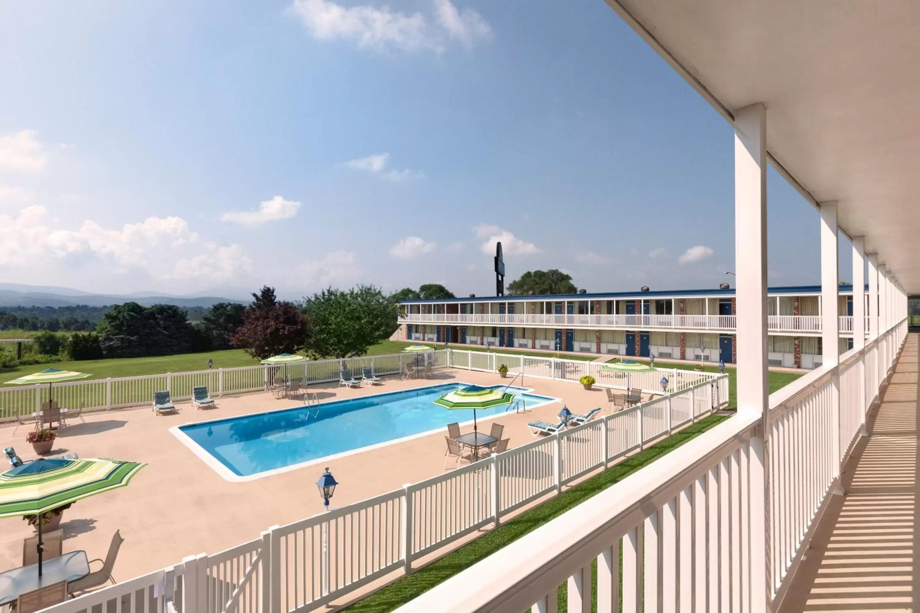 Area and facilities, Pool View in Days Inn by Wyndham Waynesboro