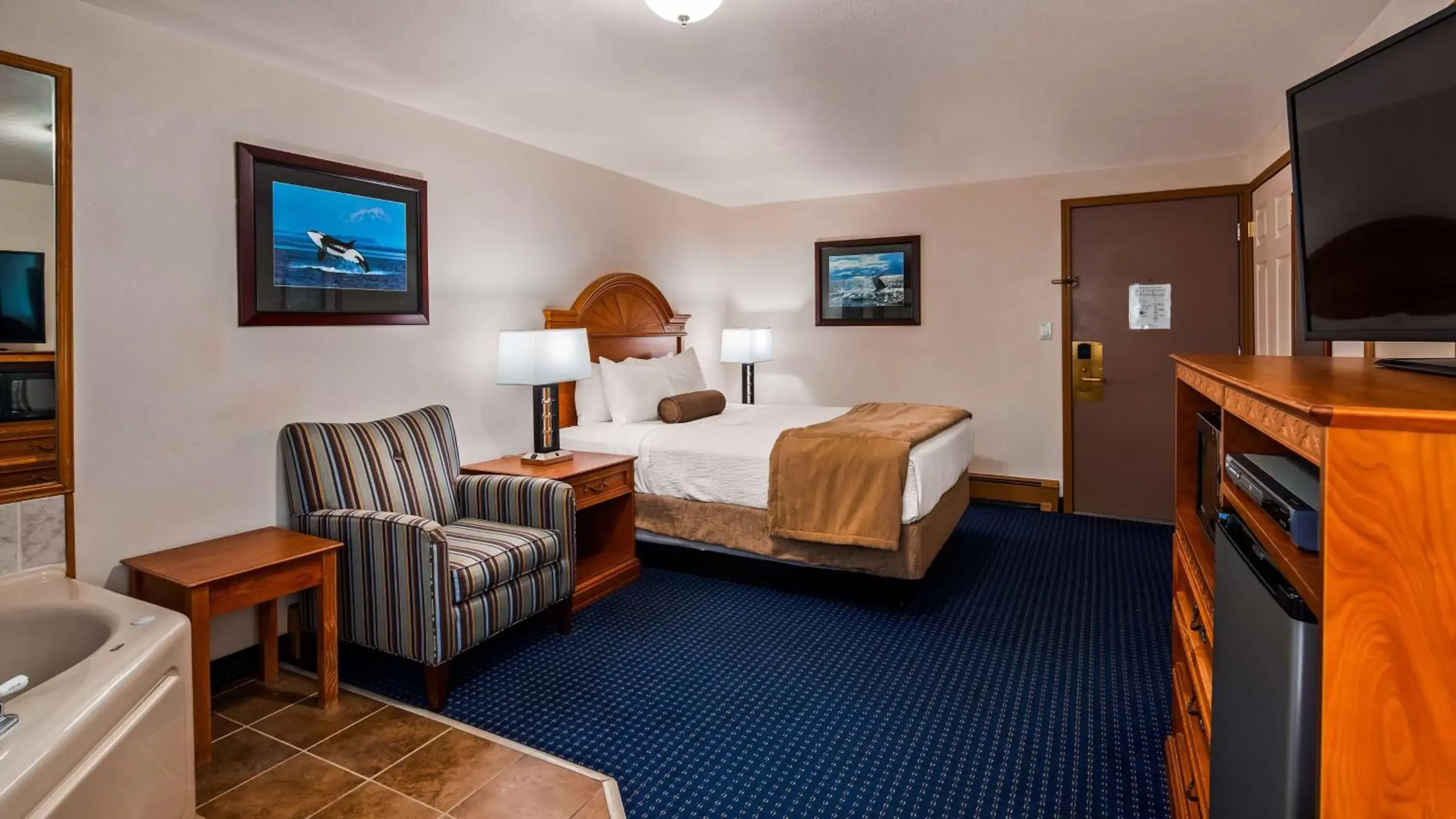 Photo of the whole room in Best Western Valdez Harbor Inn