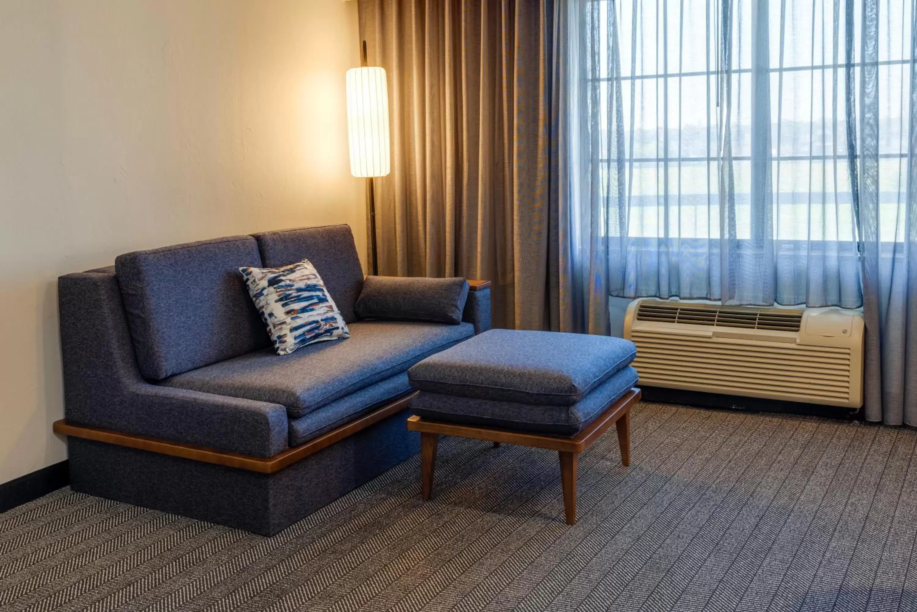 Guests, Seating Area in Courtyard by Marriott Oklahoma City North/Quail Springs