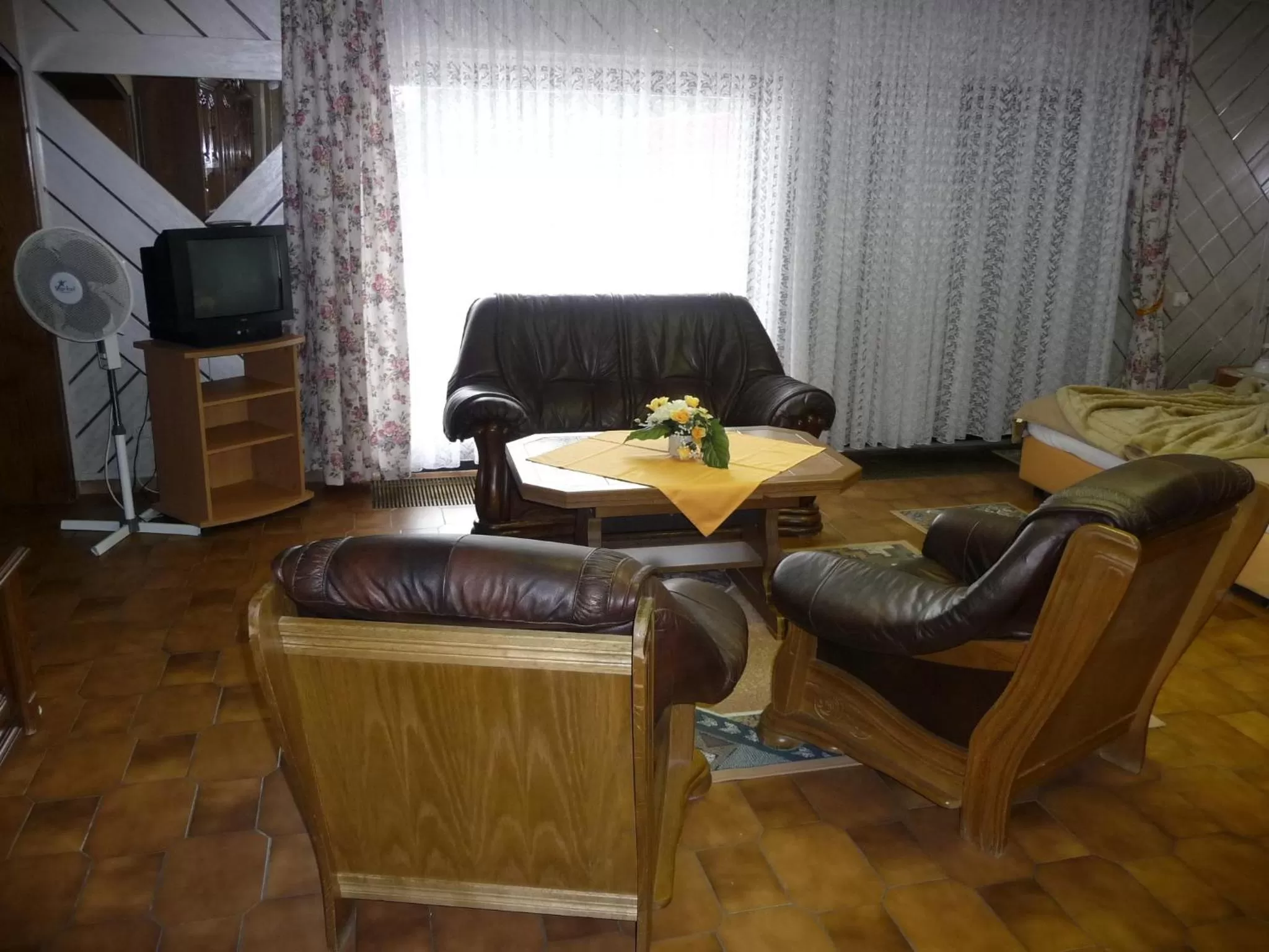 Bed, Seating Area in Central Hotel