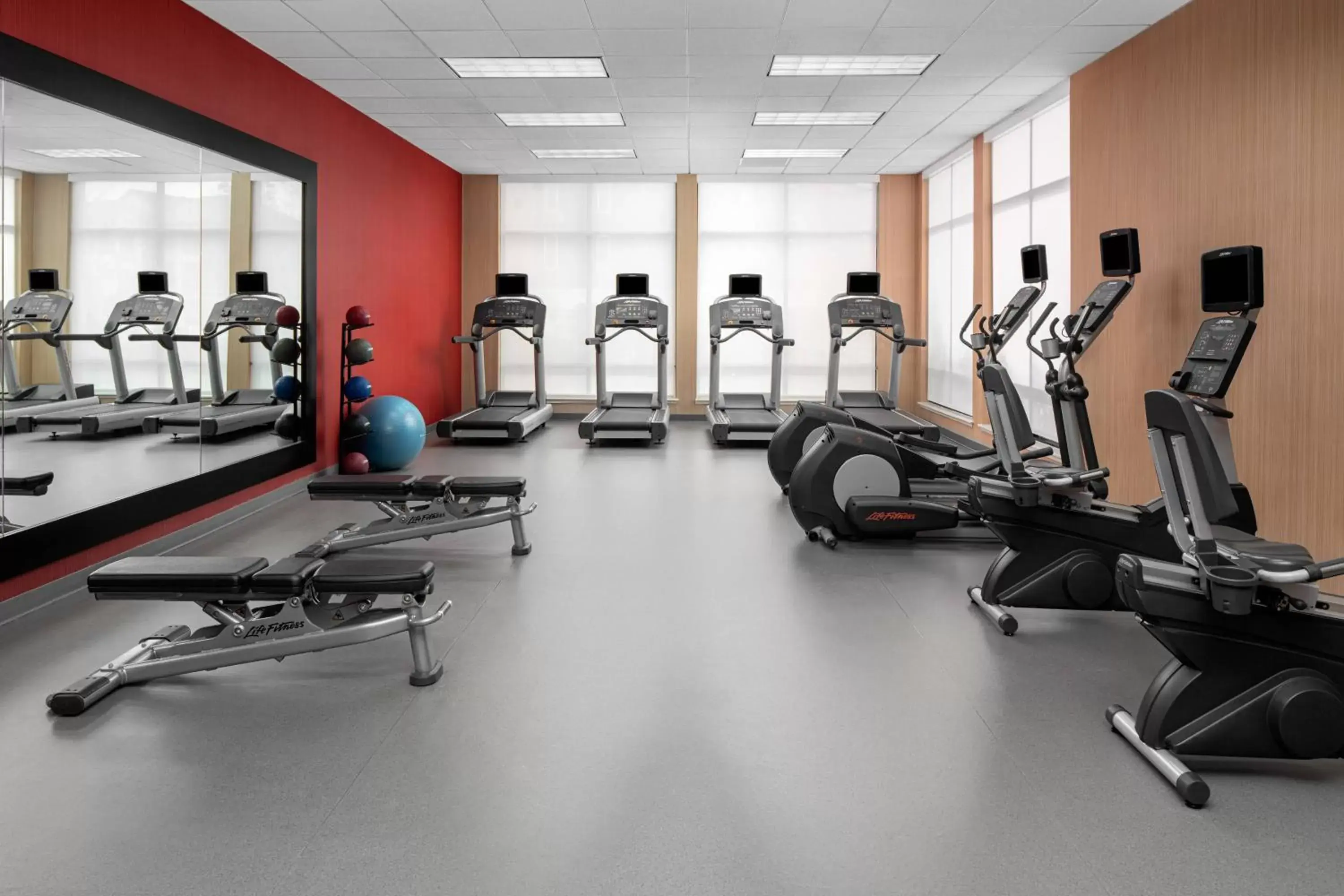 Fitness centre/facilities, Fitness Center/Facilities in Courtyard By Marriott Houston Kingwood