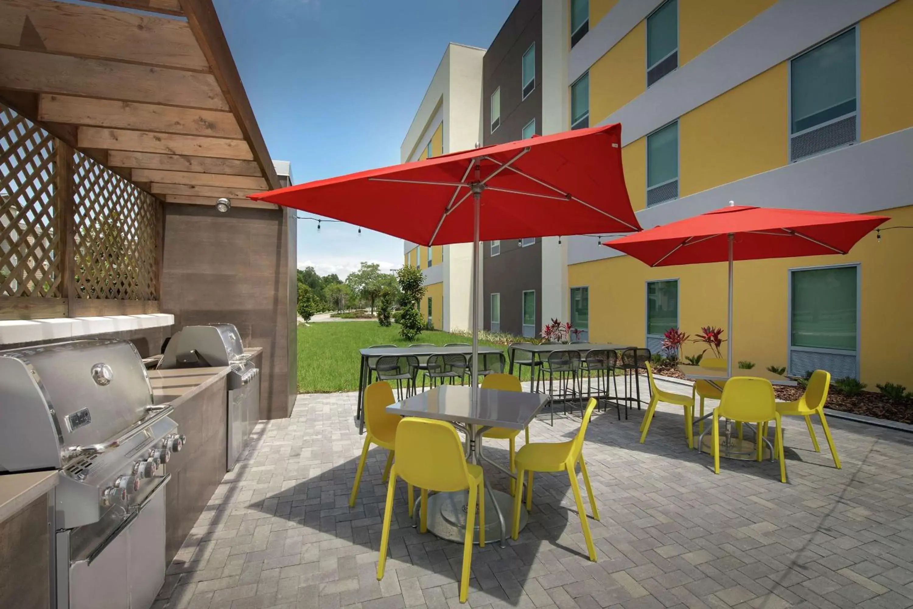 Property building, Restaurant/Places to Eat in Home2 Suites By Hilton Lakeland