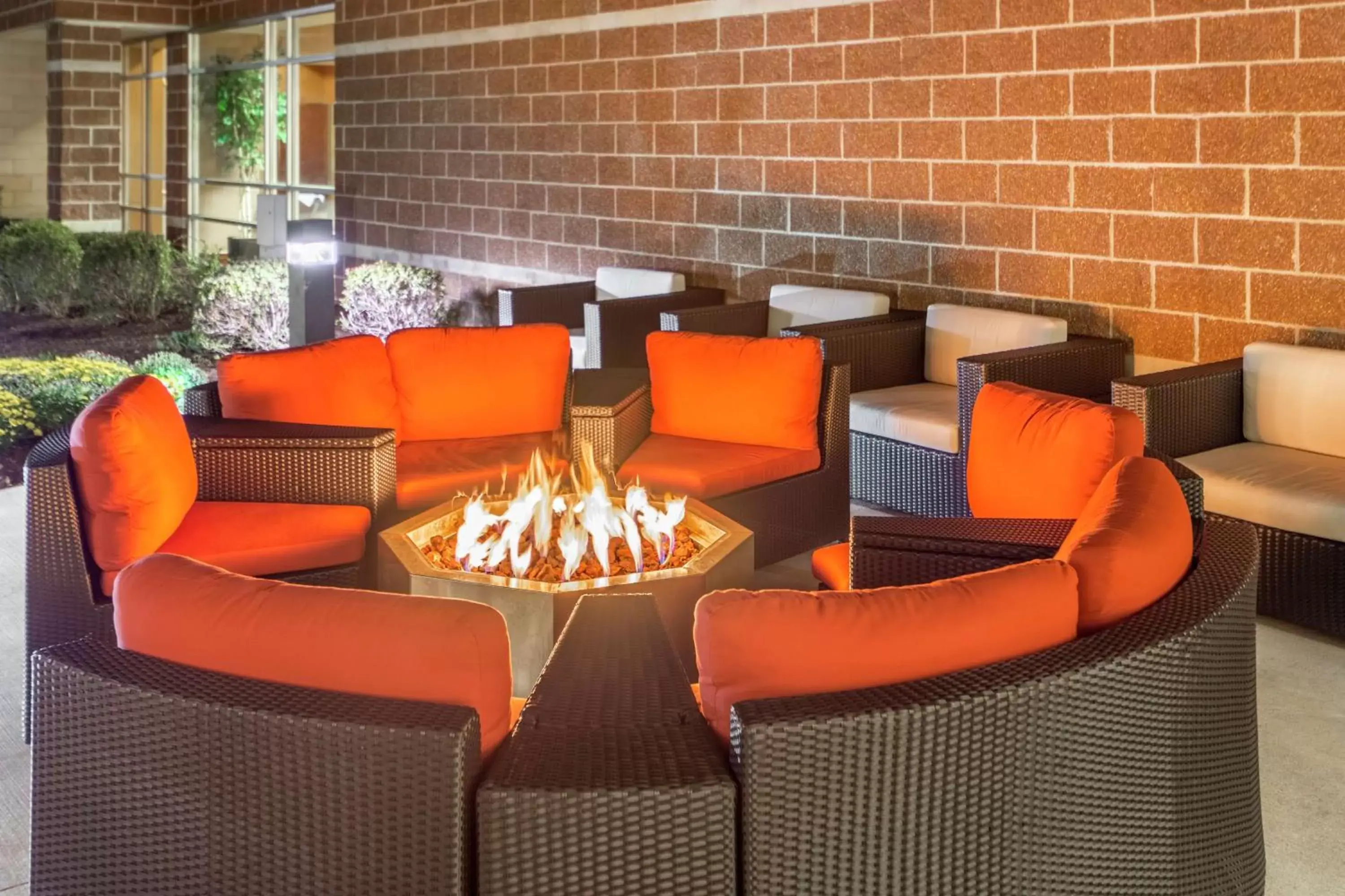 Patio, Restaurant/Places to Eat in Hilton Garden Inn Independence