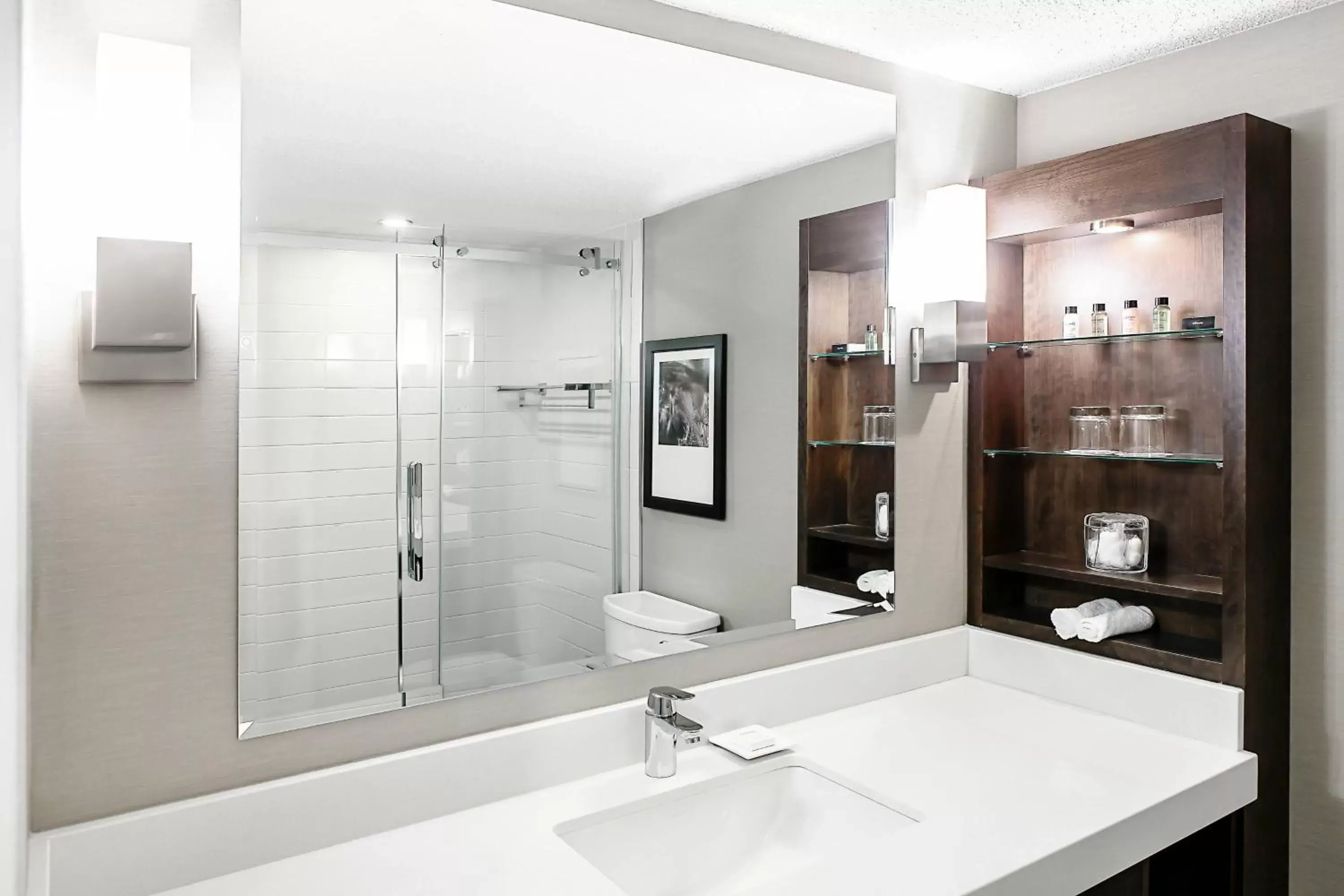 Bathroom in Delta Hotels by Marriott Quebec