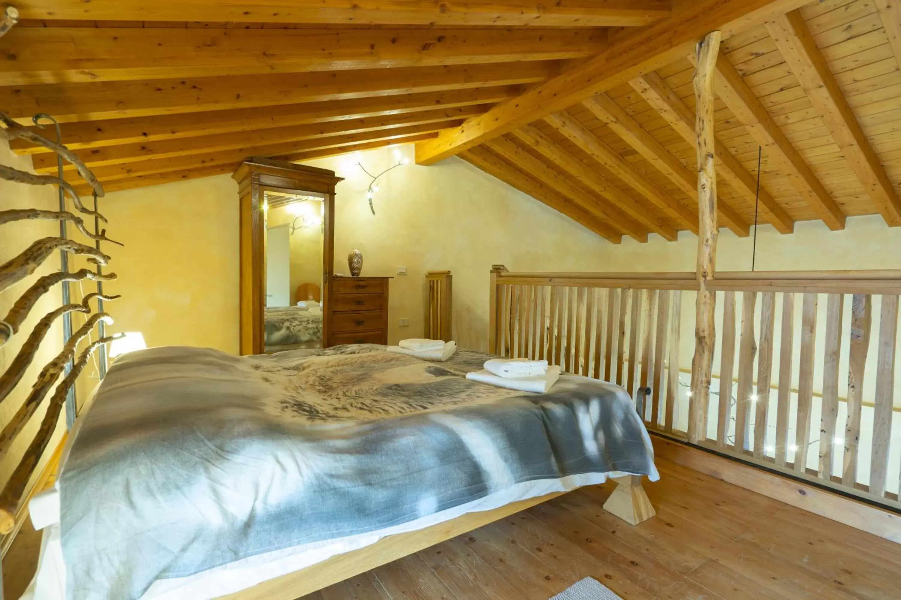 Bed in Borgo al Sole by Garda Facilities