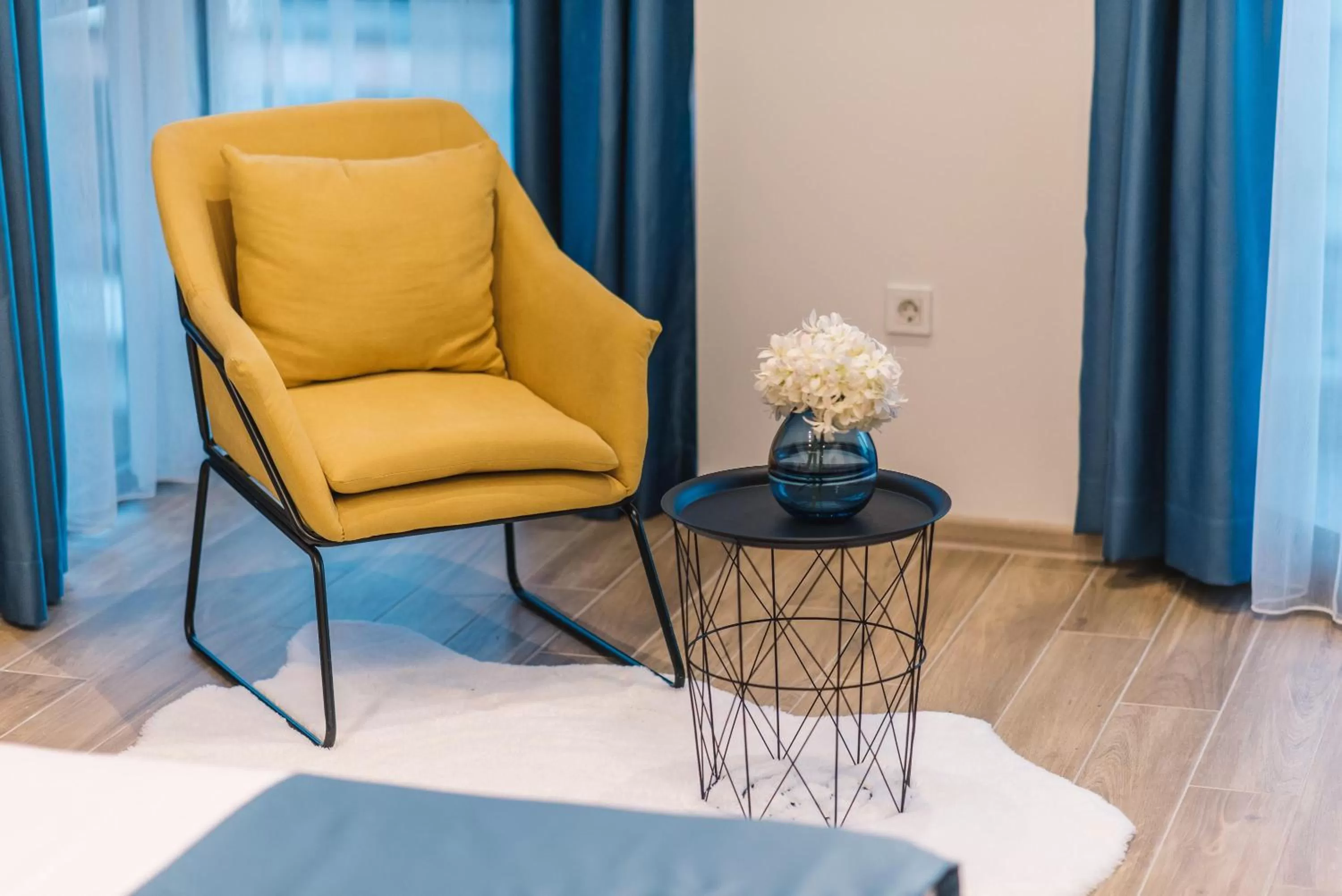 Seating area in Atelier