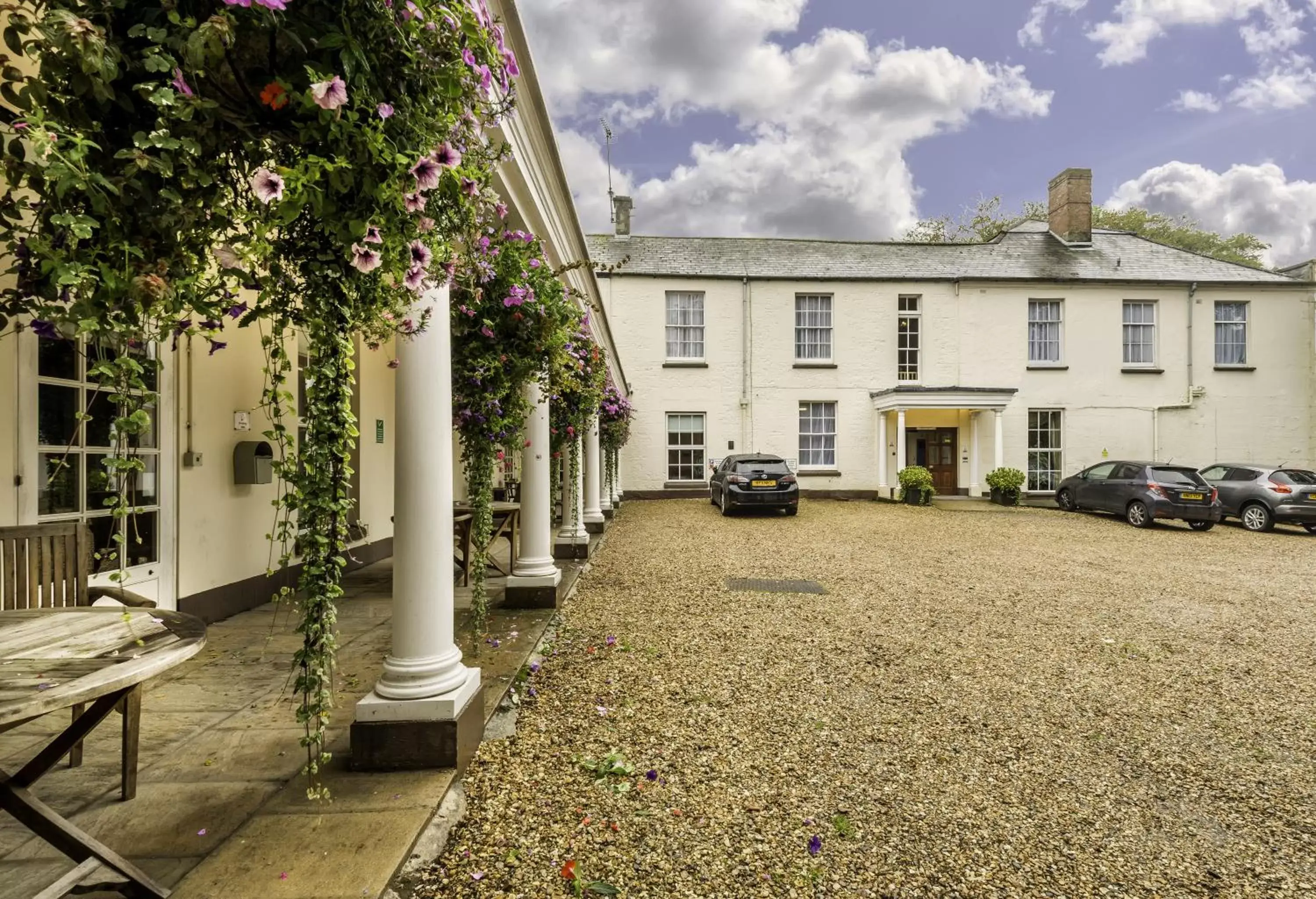 Facade/entrance in Best Western The Royal Chase Hotel Facade/entrance in Best Western The Royal Chase Hotel