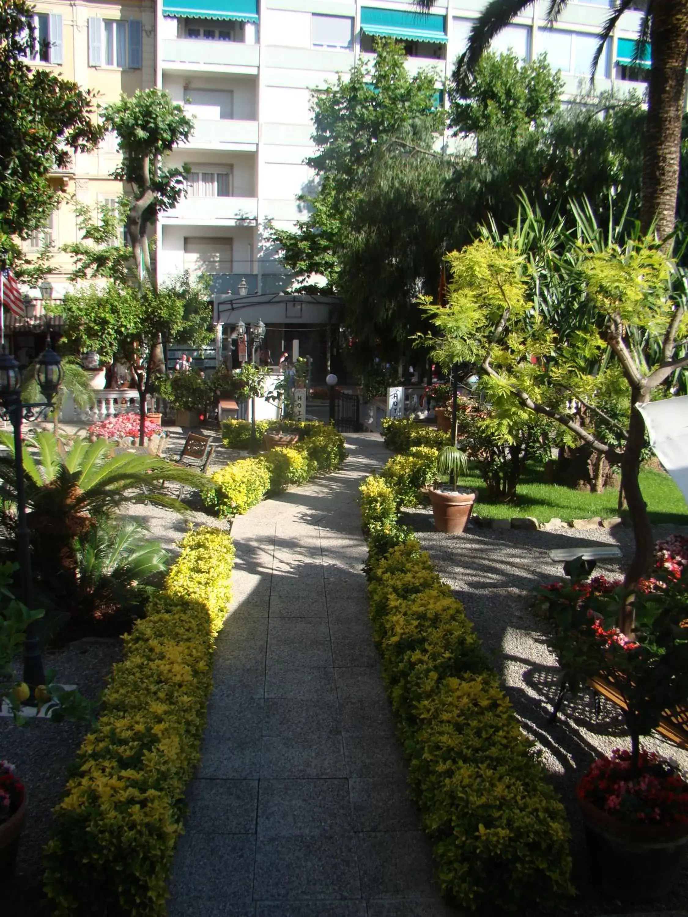 Garden in Hotel Alexander & Spa