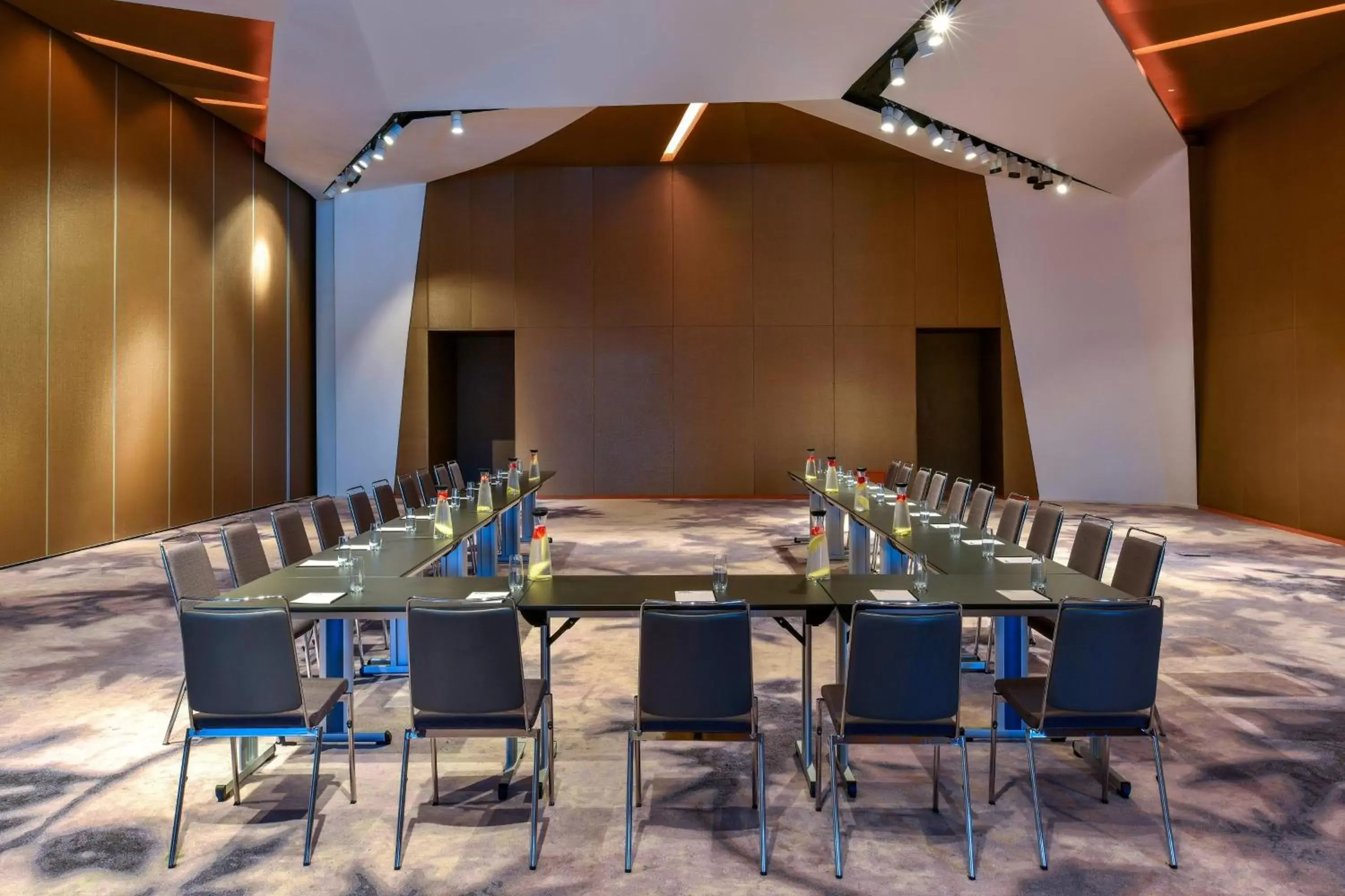 Meeting/conference room in W Amman Hotel