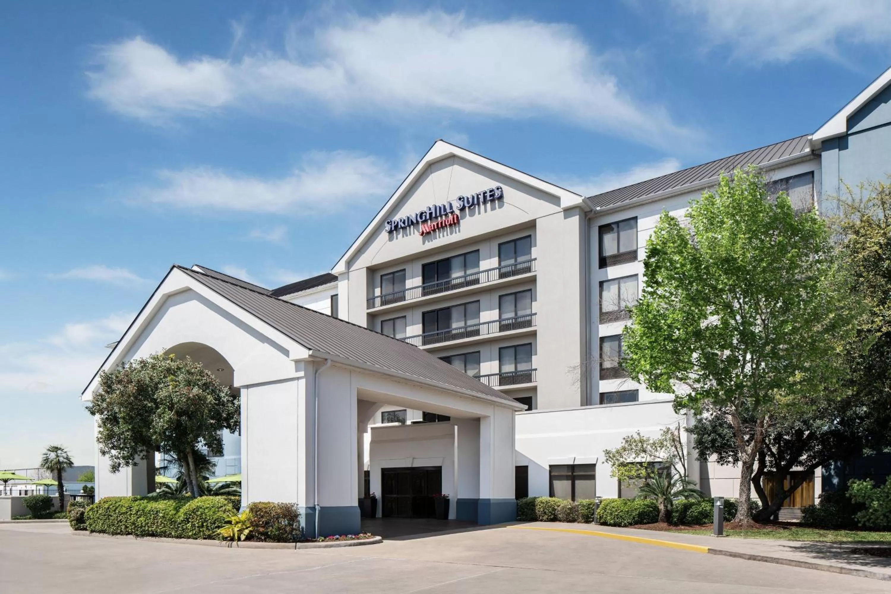 Property building in SpringHill Suites Houston Hobby Airport