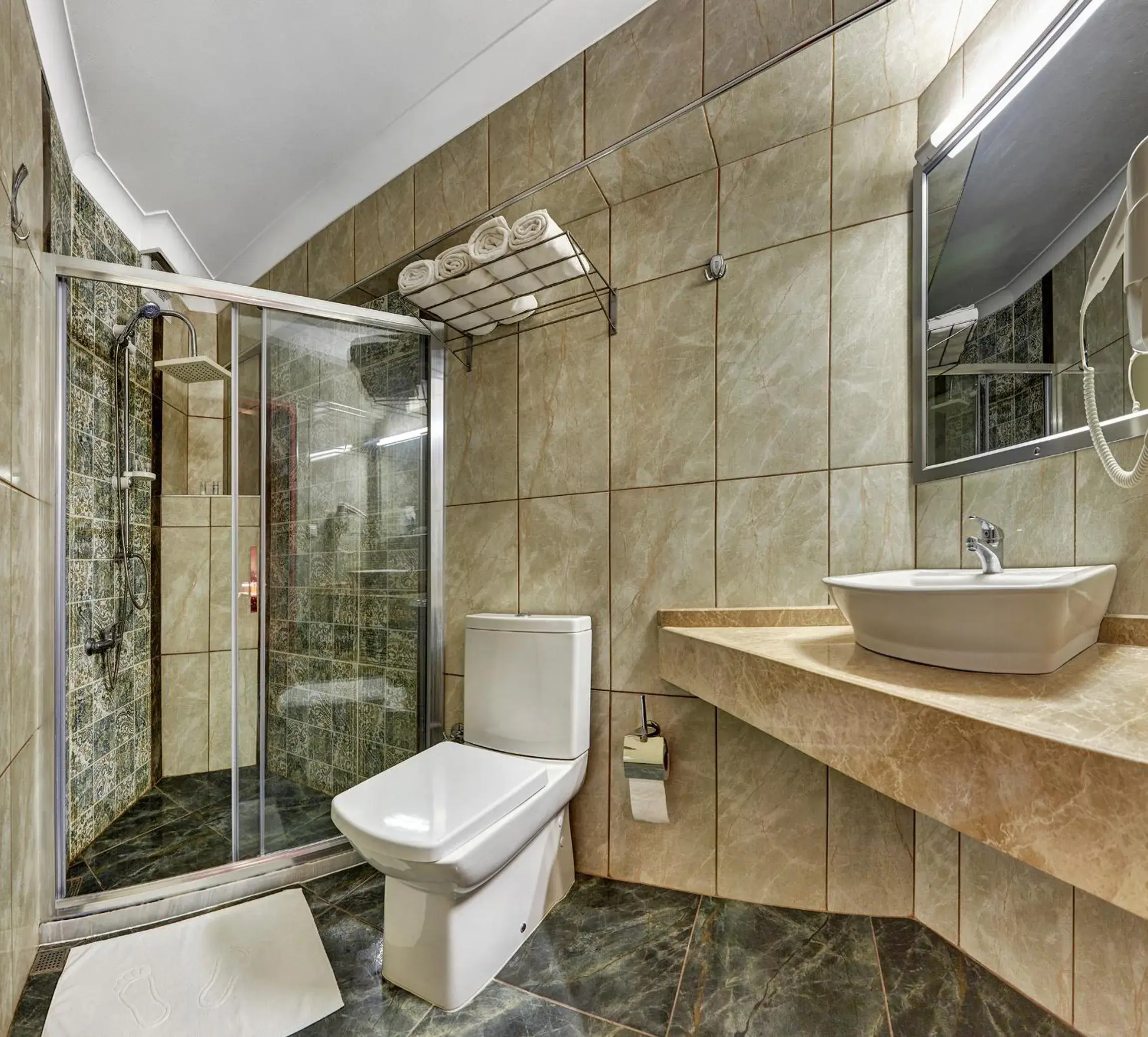 Shower, Bathroom in Hotel Billurcu