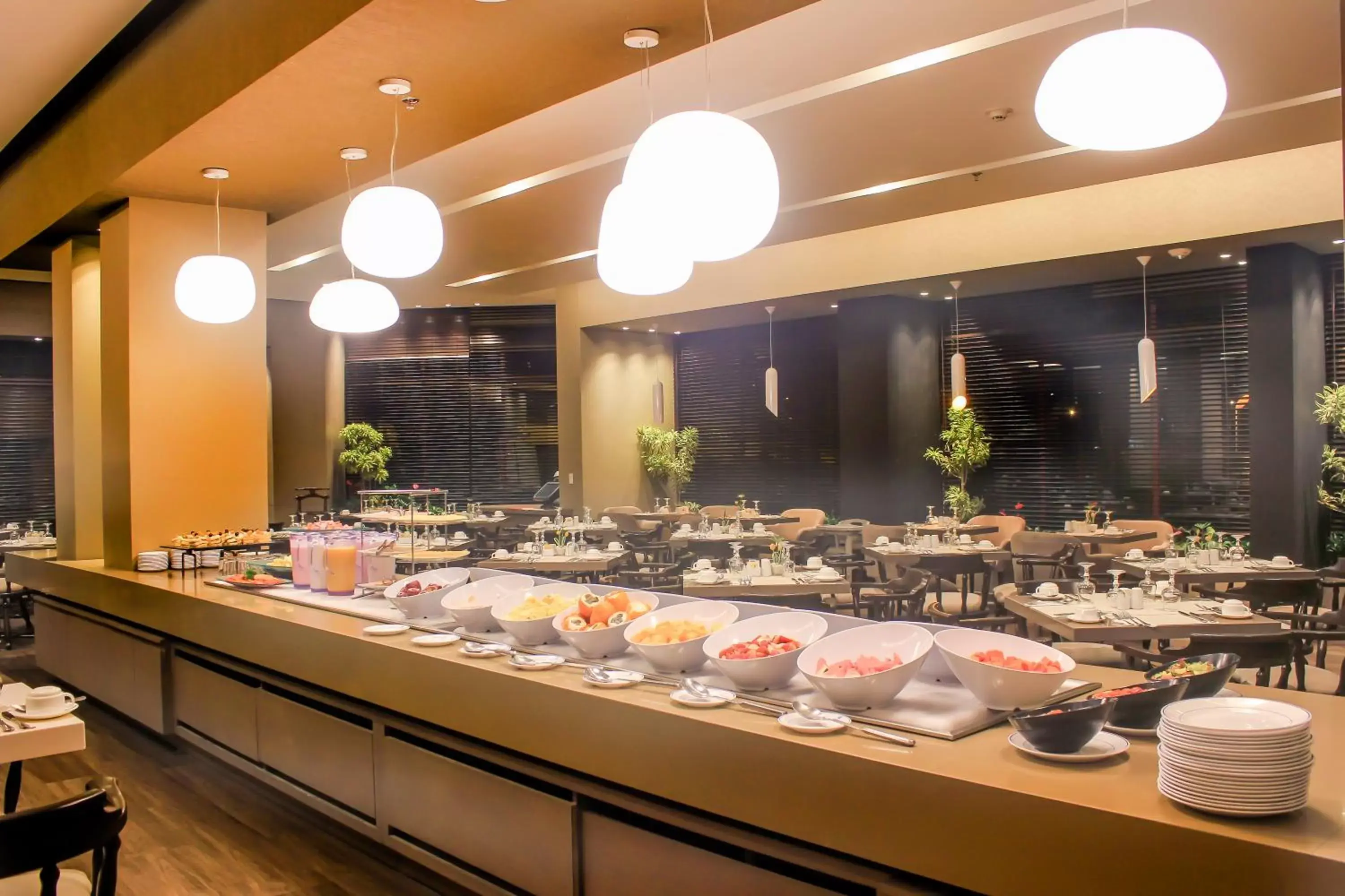 Buffet breakfast, Restaurant/Places to Eat in Casa Dann Carlton Hotel & SPA