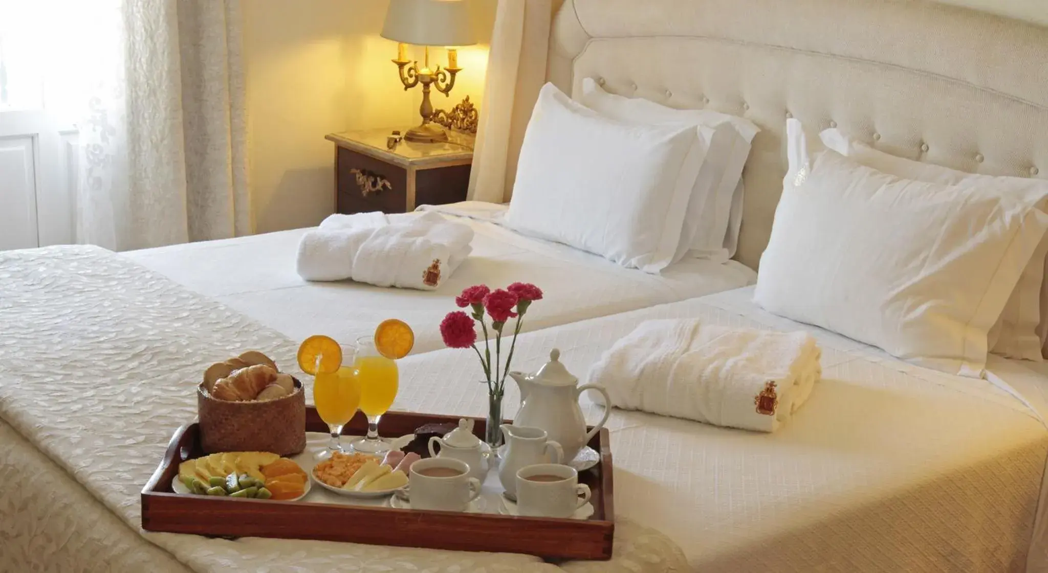 Bed in Hotel Real d Obidos Bed in Hotel Real d Obidos