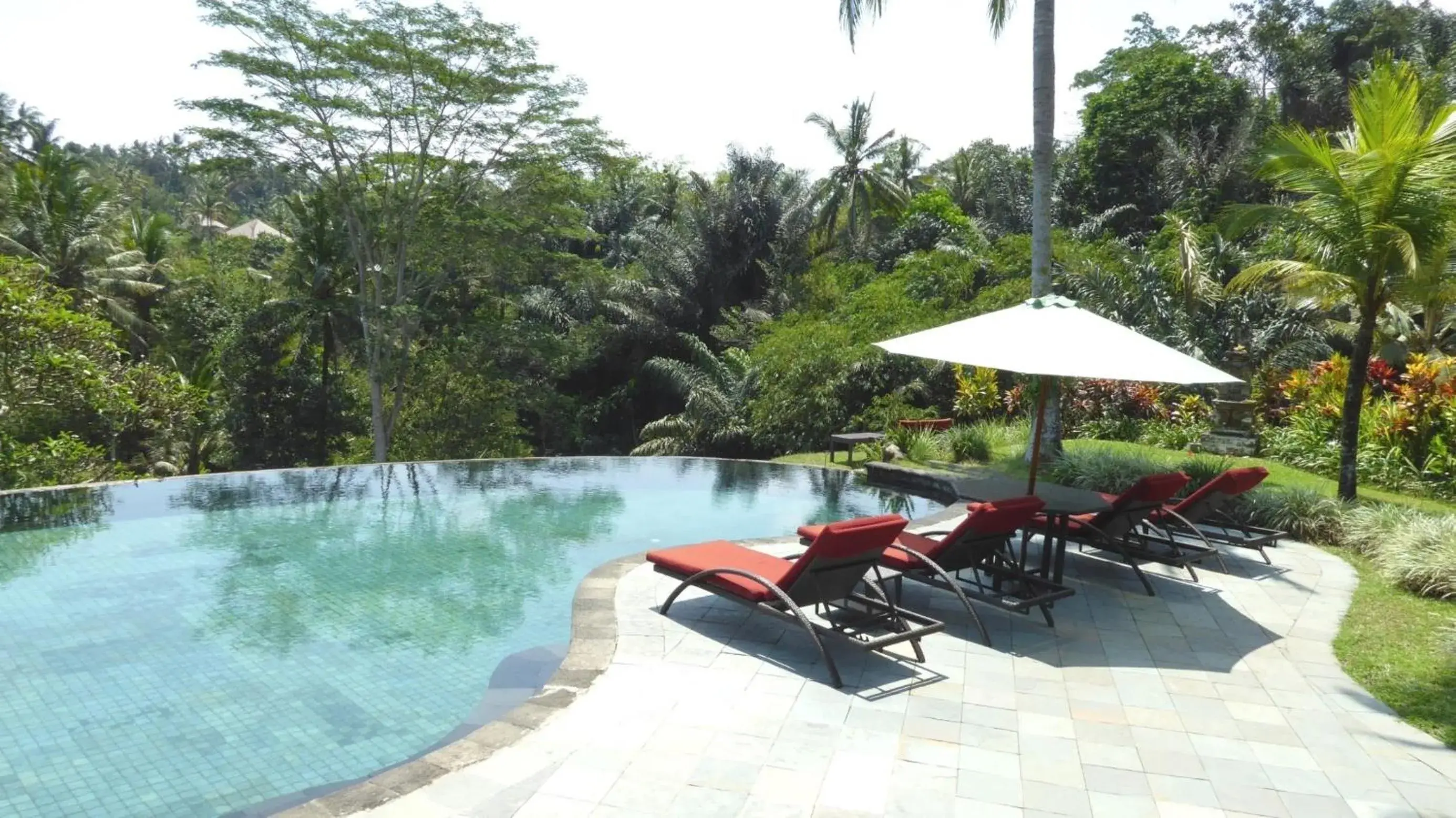 Swimming pool in Villa Semana