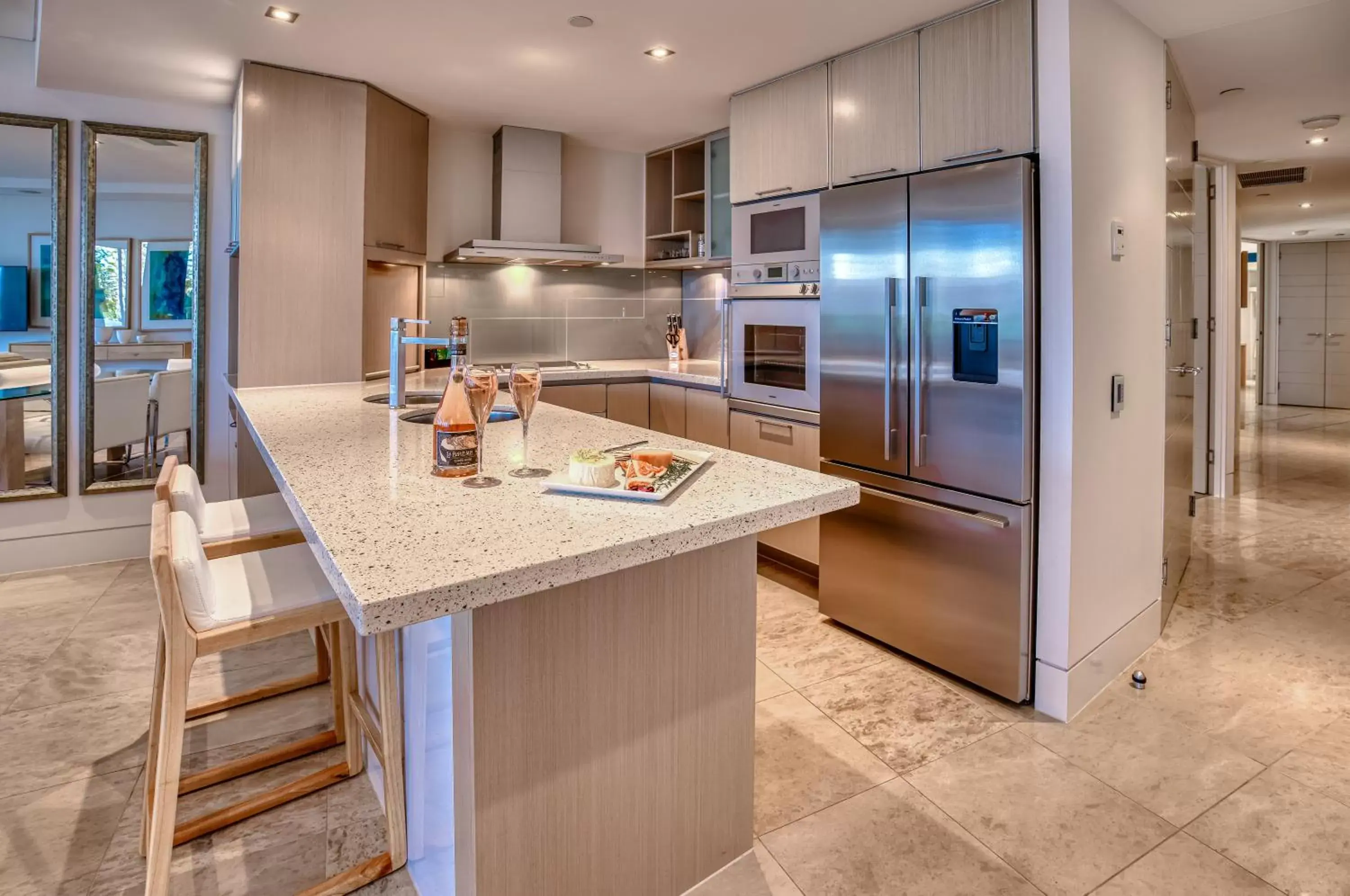 Kitchen or kitchenette, Kitchen/Kitchenette in Oceans Mooloolaba