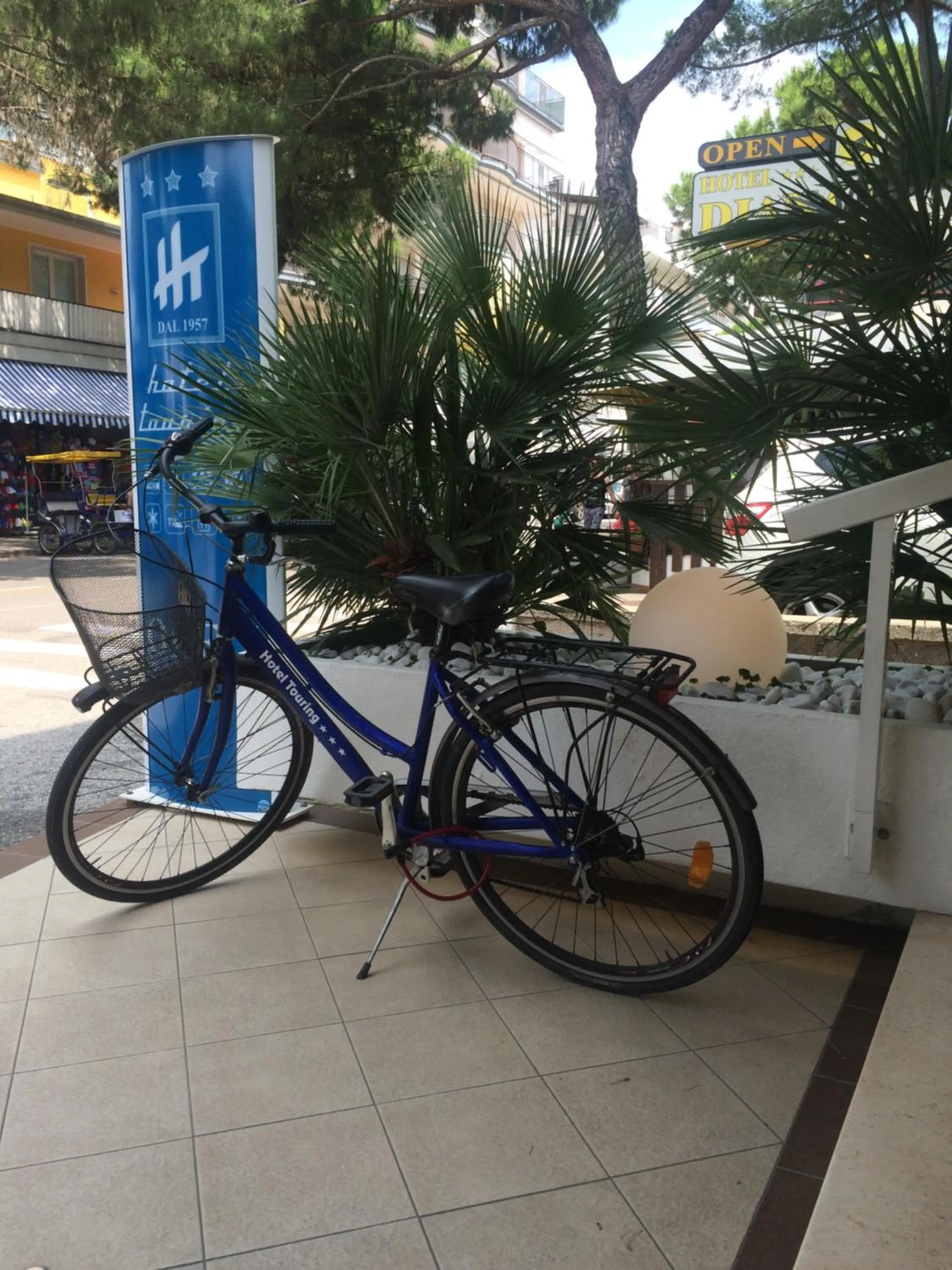 Cycling in Hotel Touring