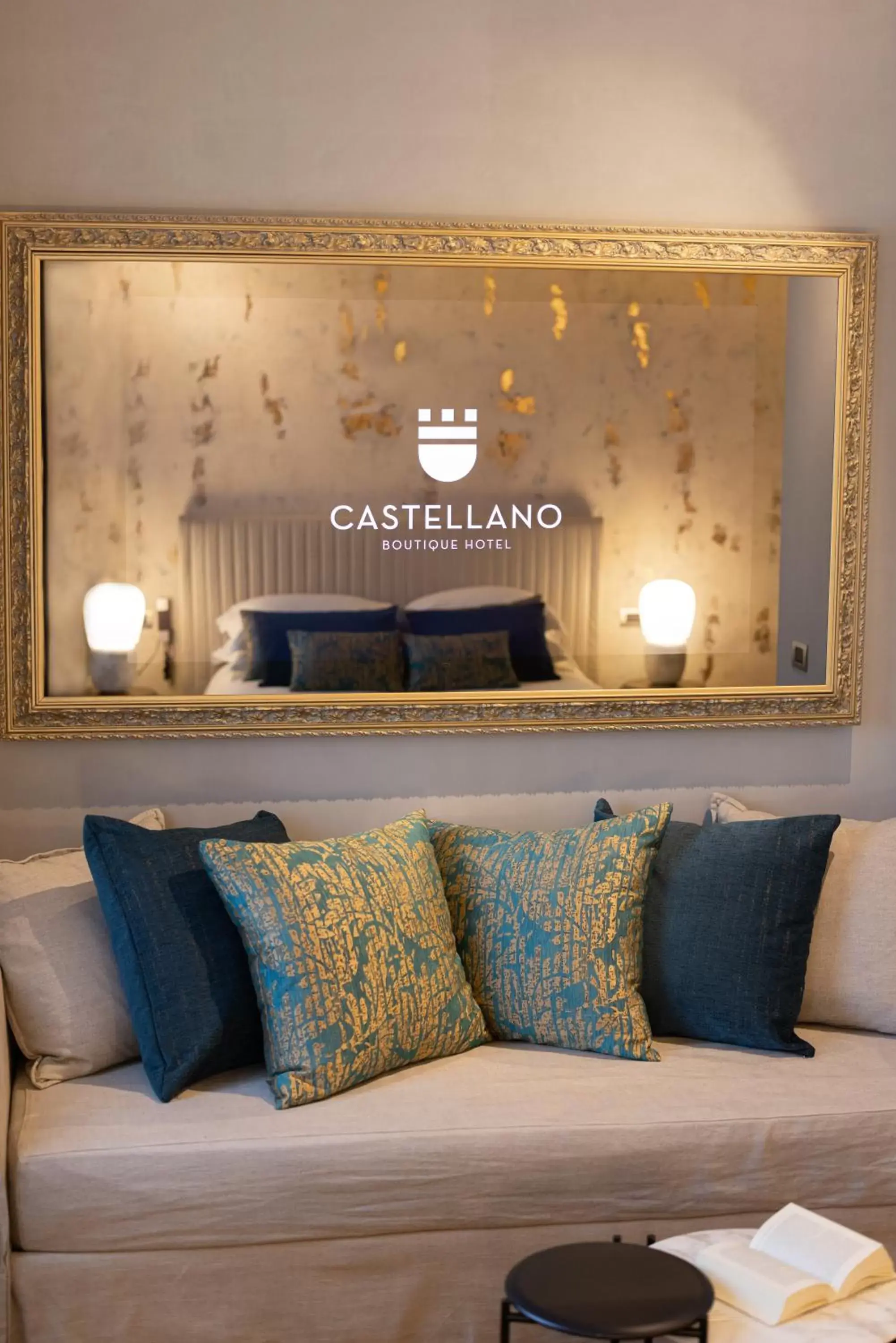 Seating Area in Castellano Hotel & Suites