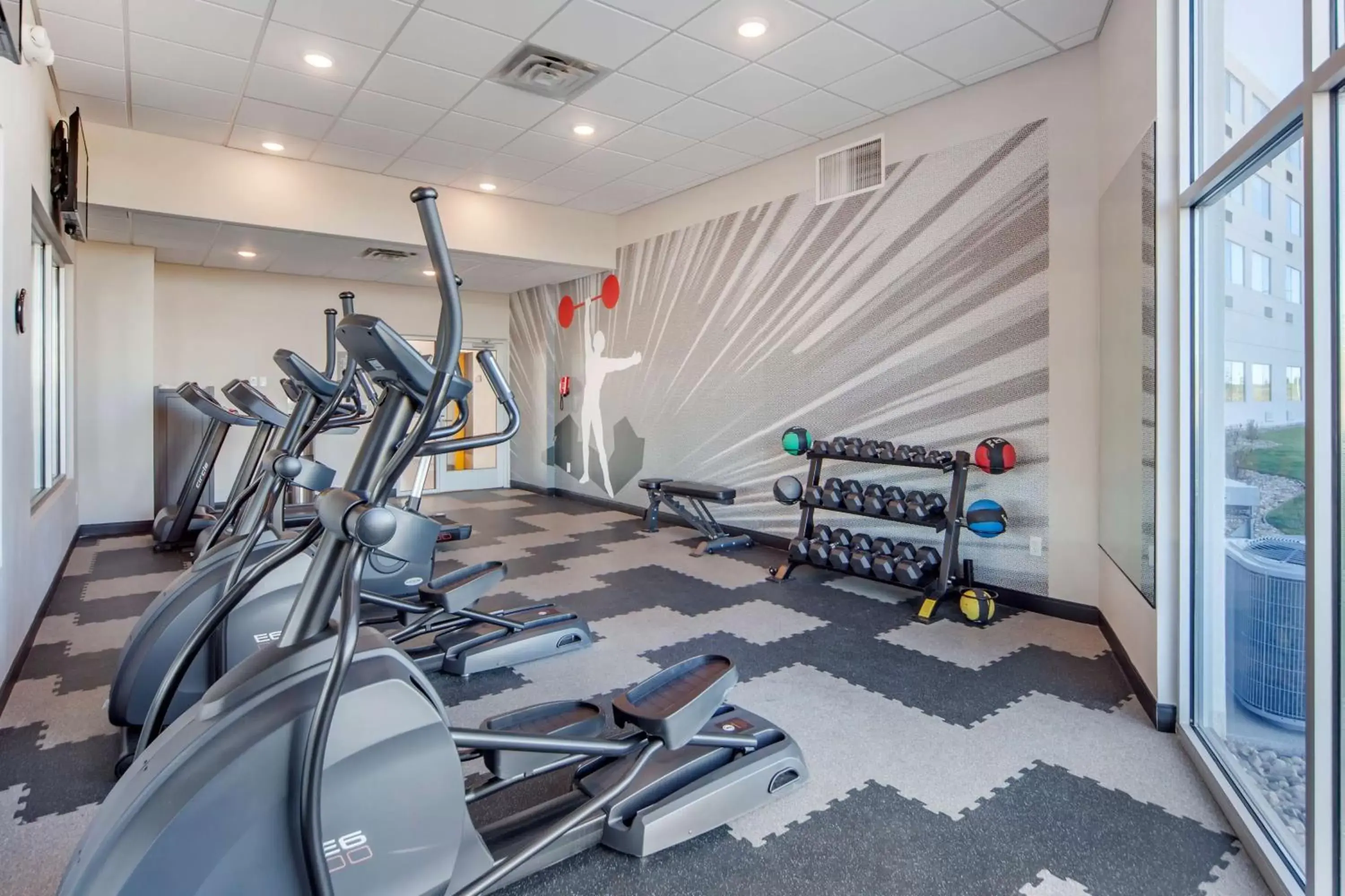 Spa and wellness centre/facilities, Fitness Center/Facilities in GLō Best Western Dawley Farms In Sioux Falls