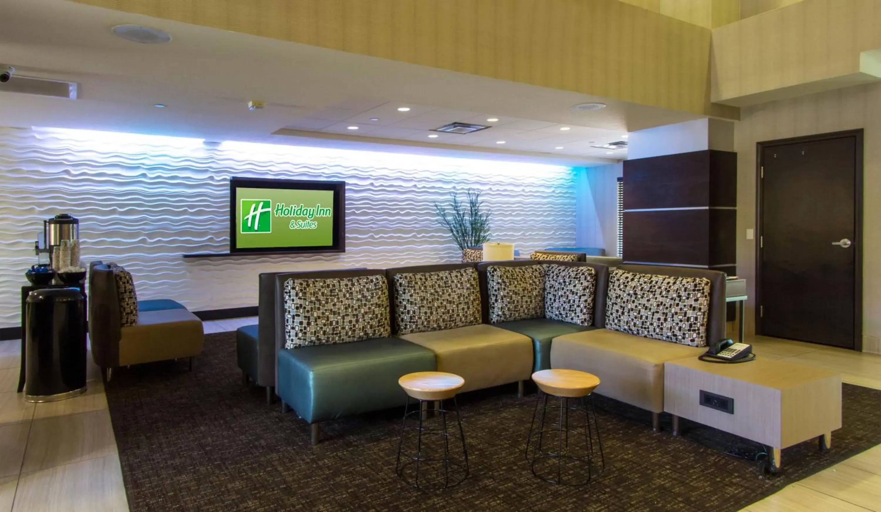 Property building in Holiday Inn Scottsdale North- Airpark, an IHG Hotel