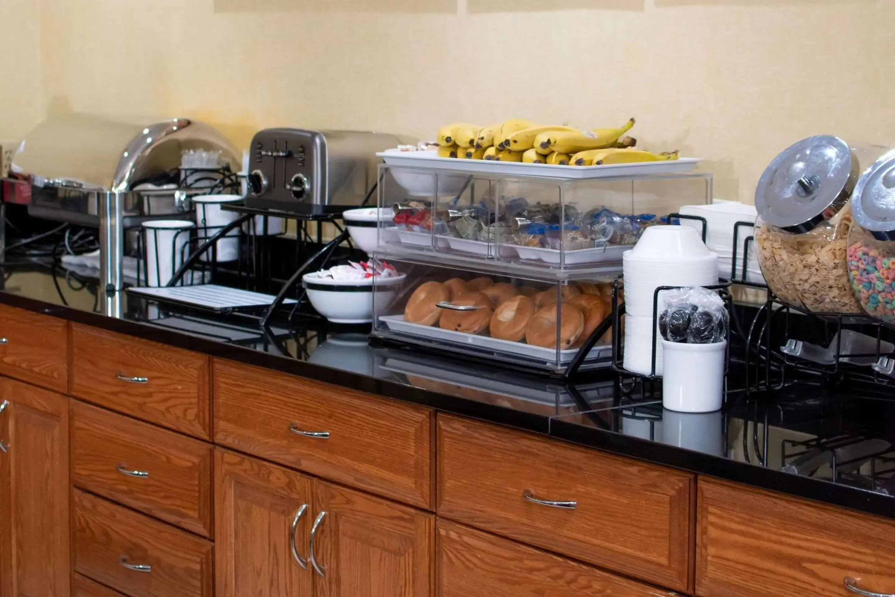 Breakfast in Comfort Inn Sioux City South