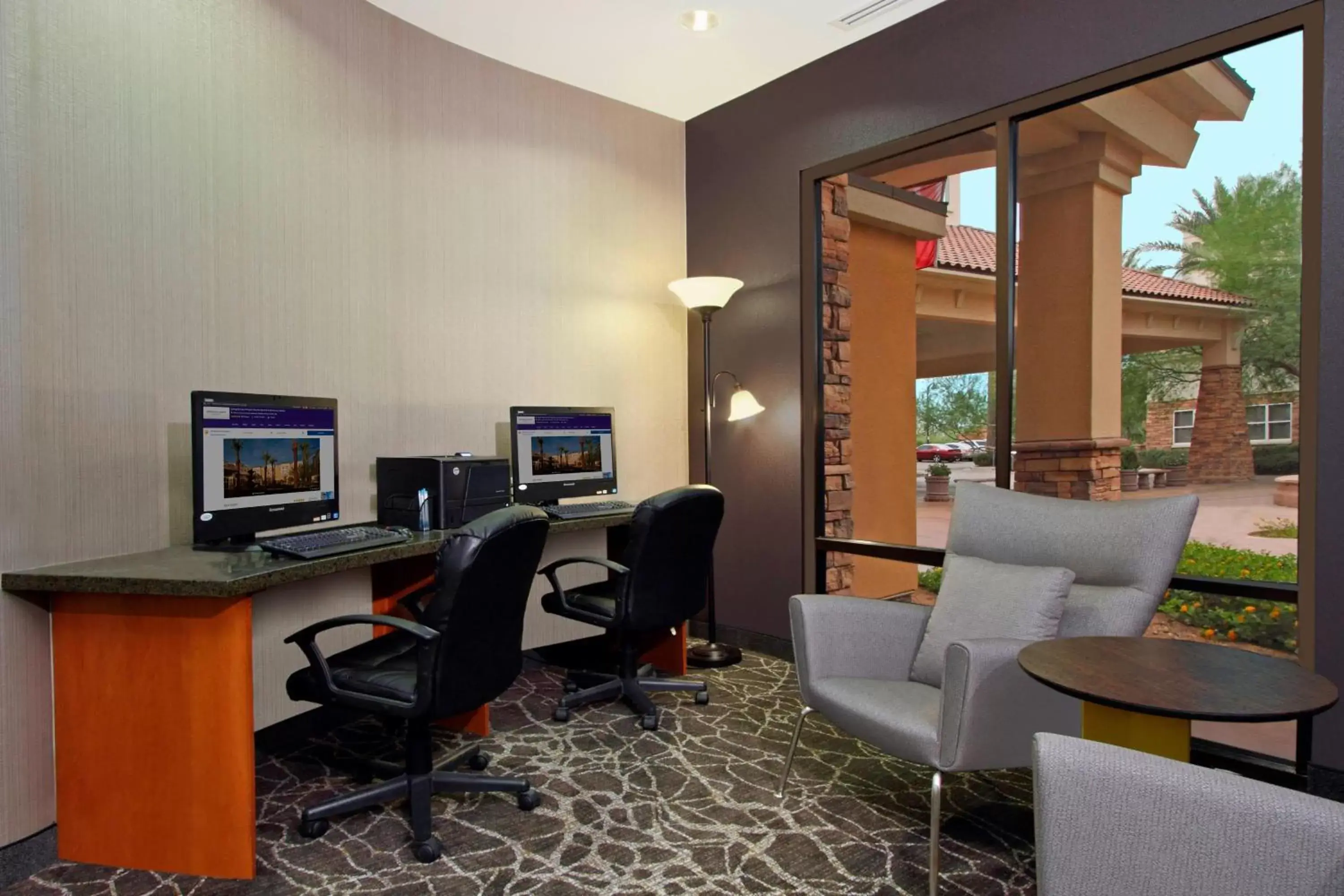 Business facilities in SpringHill Suites Phoenix Glendale Sports & Entertainment District