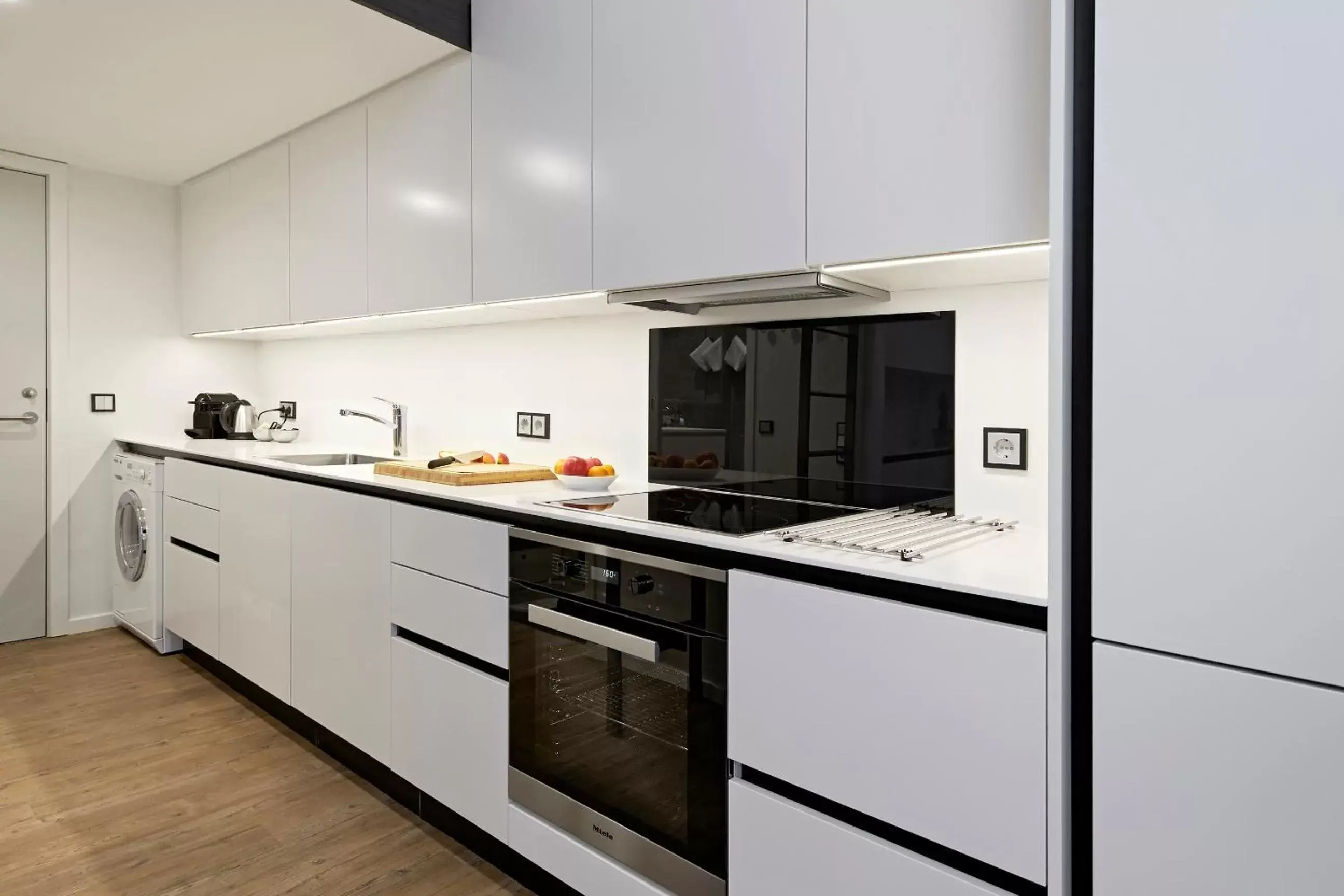 Kitchen or kitchenette, Kitchen/Kitchenette in Living Suites