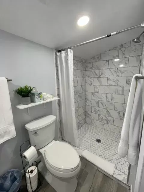 Bathroom in Veda Inn & Cottages