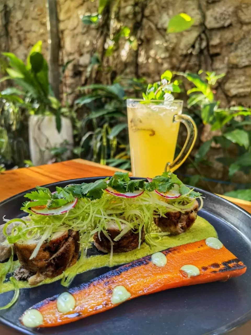 Restaurant/places to eat in Le Muuch Hotel Boutique