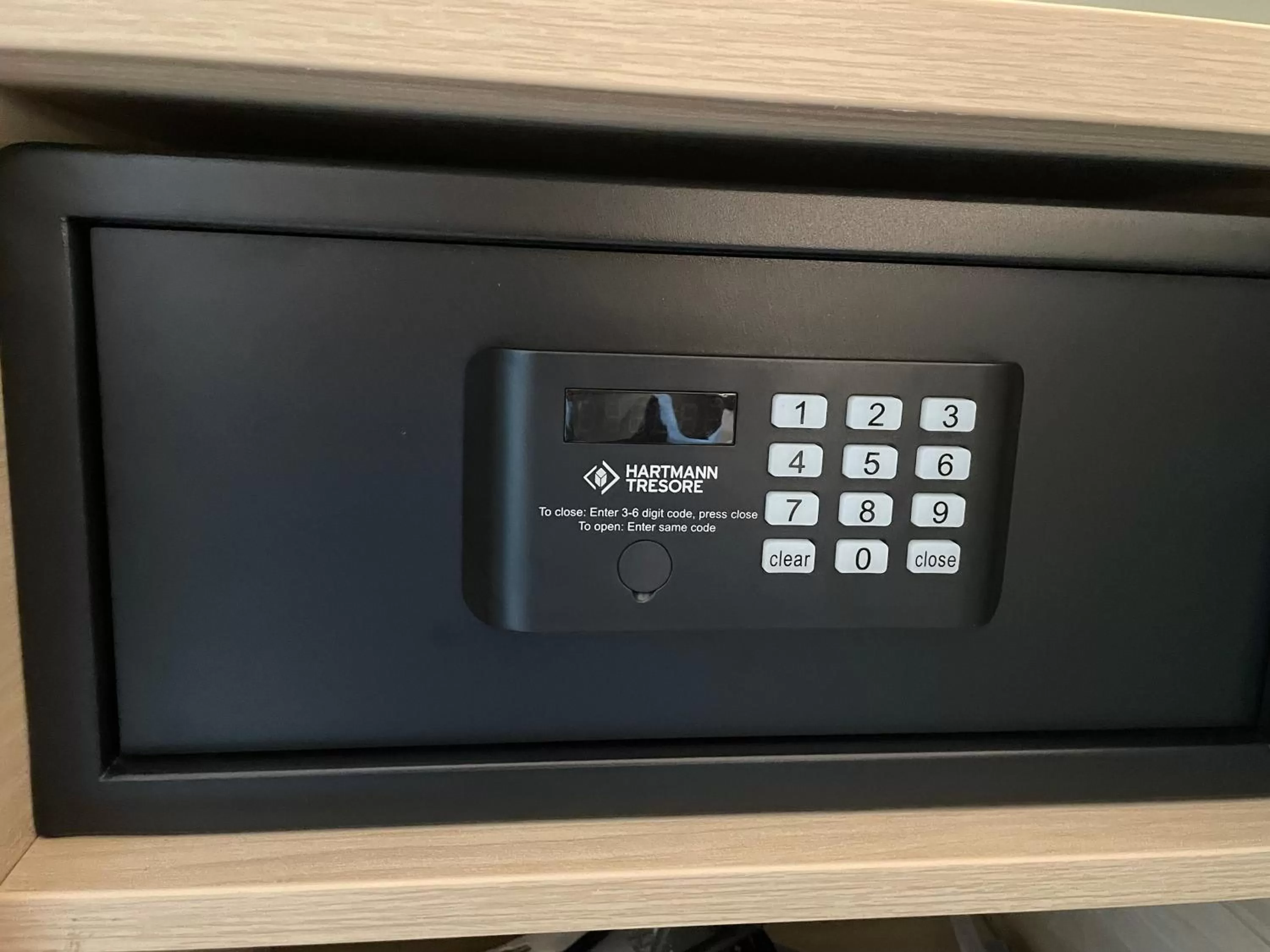 safe in Hotel Corsten