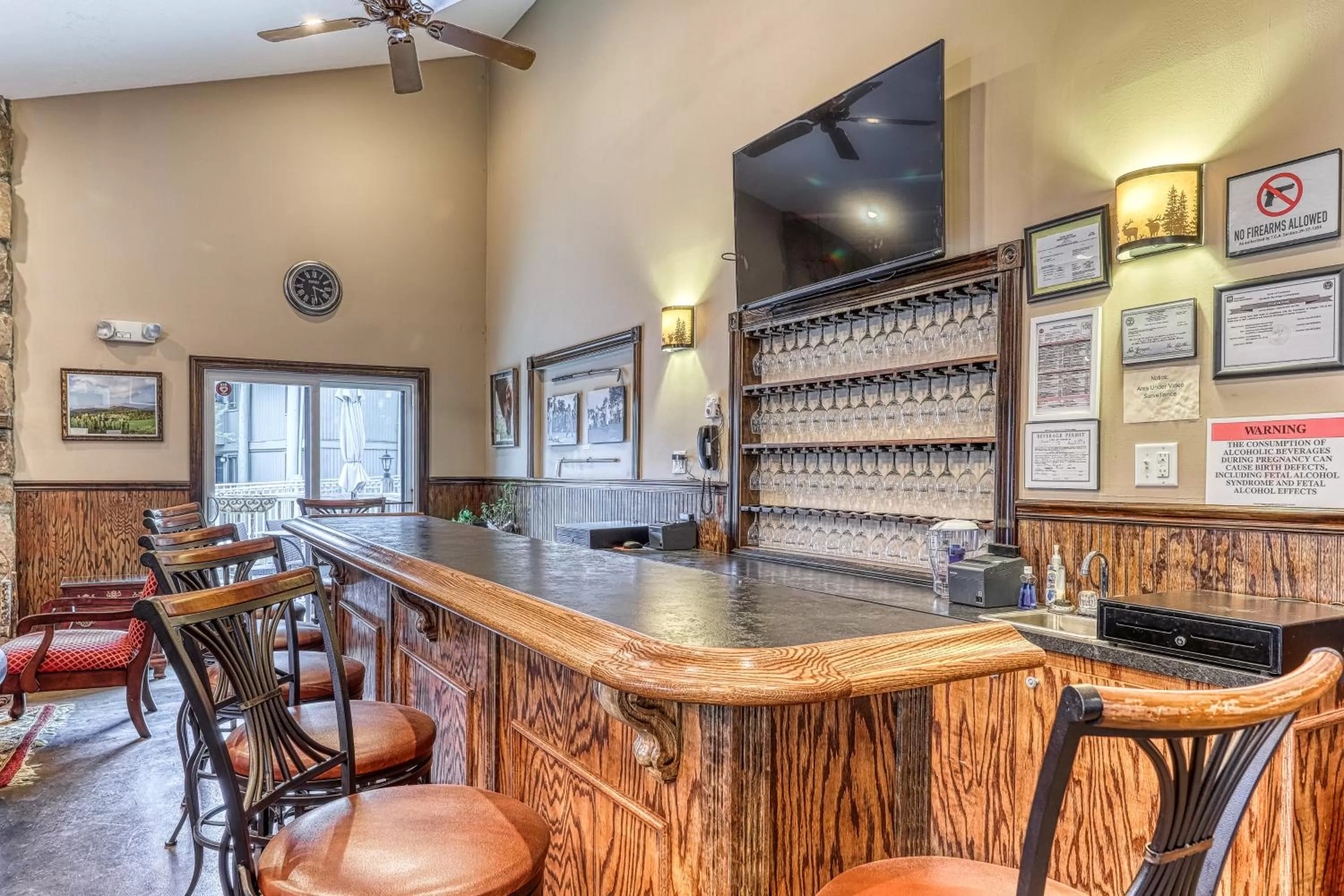 Lounge/Bar in Grand View Loft