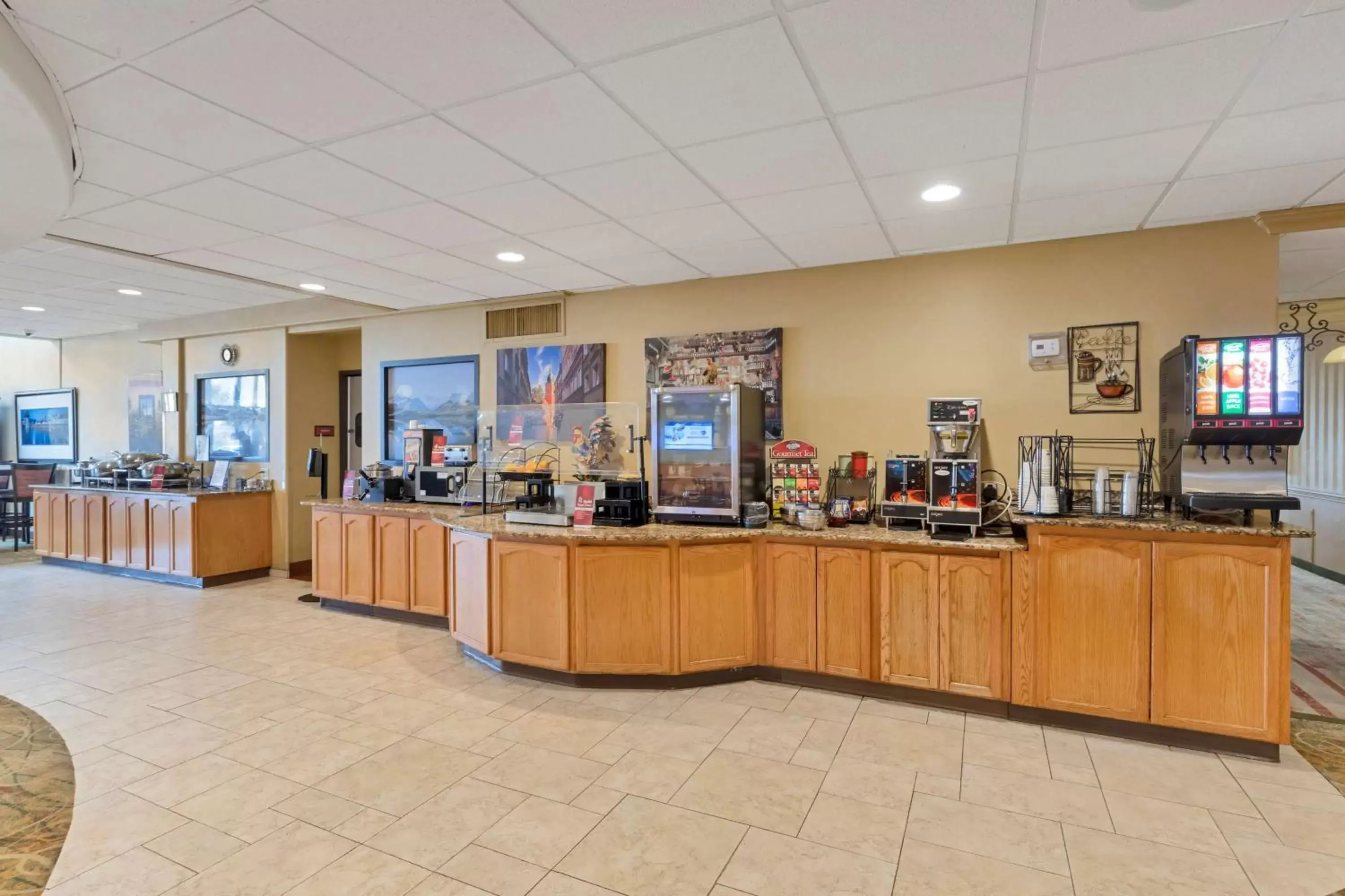Breakfast in Best Western Plus Swiss Chalet Hotel & Suites Breakfast in Best Western Plus Swiss Chalet Hotel & Suites