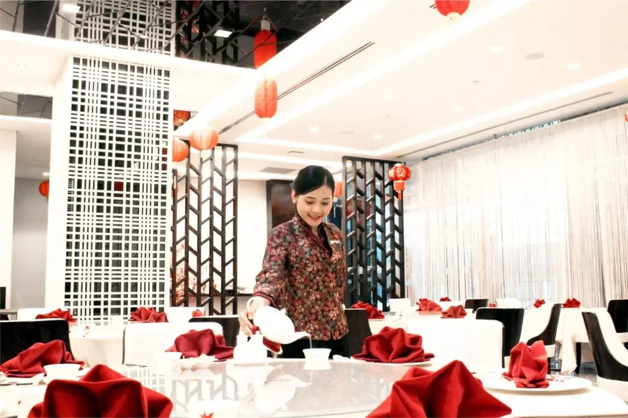 Restaurant/Places to Eat in PO Hotel Semarang