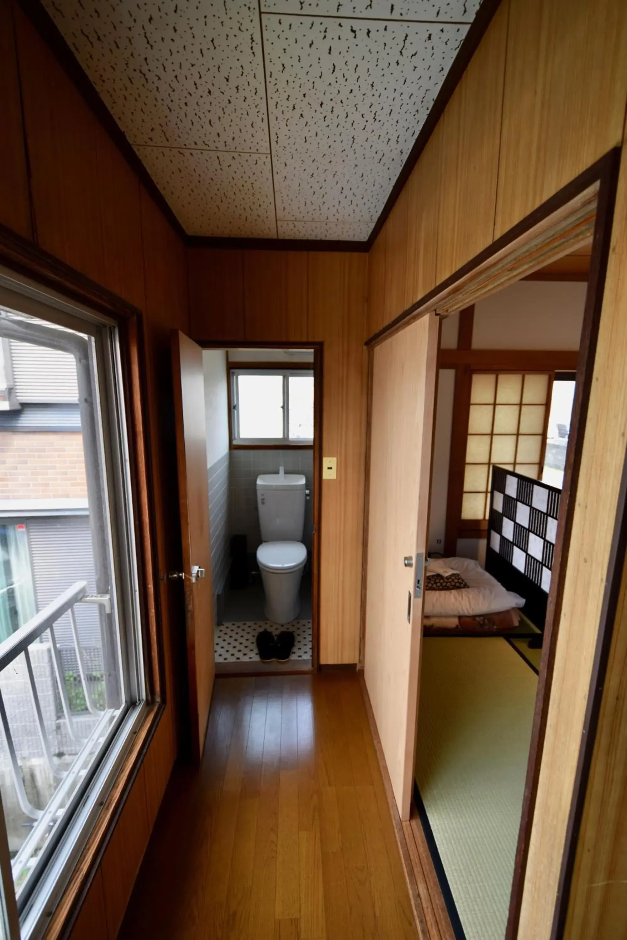 Toilet, Bunk Bed in Saga International GuestHouse Hagakure