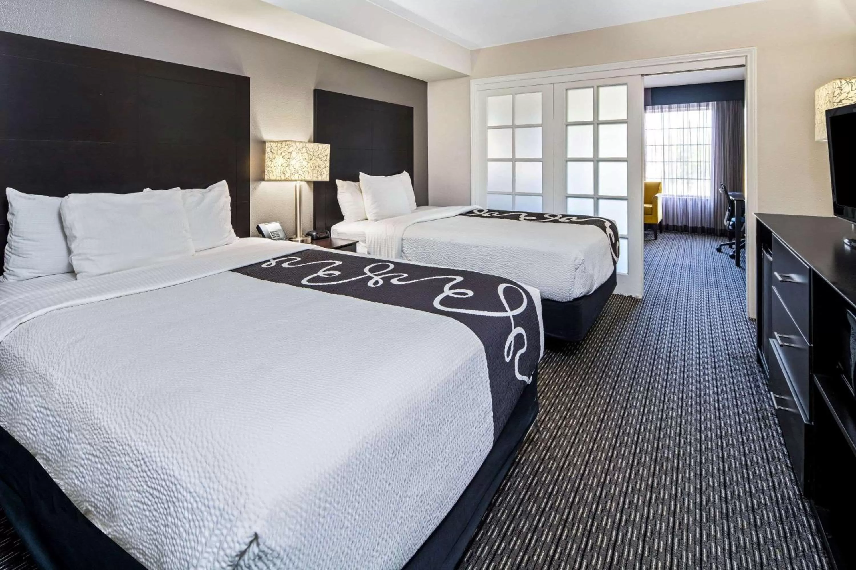 Photo of the whole room in La Quinta by Wyndham Anaheim