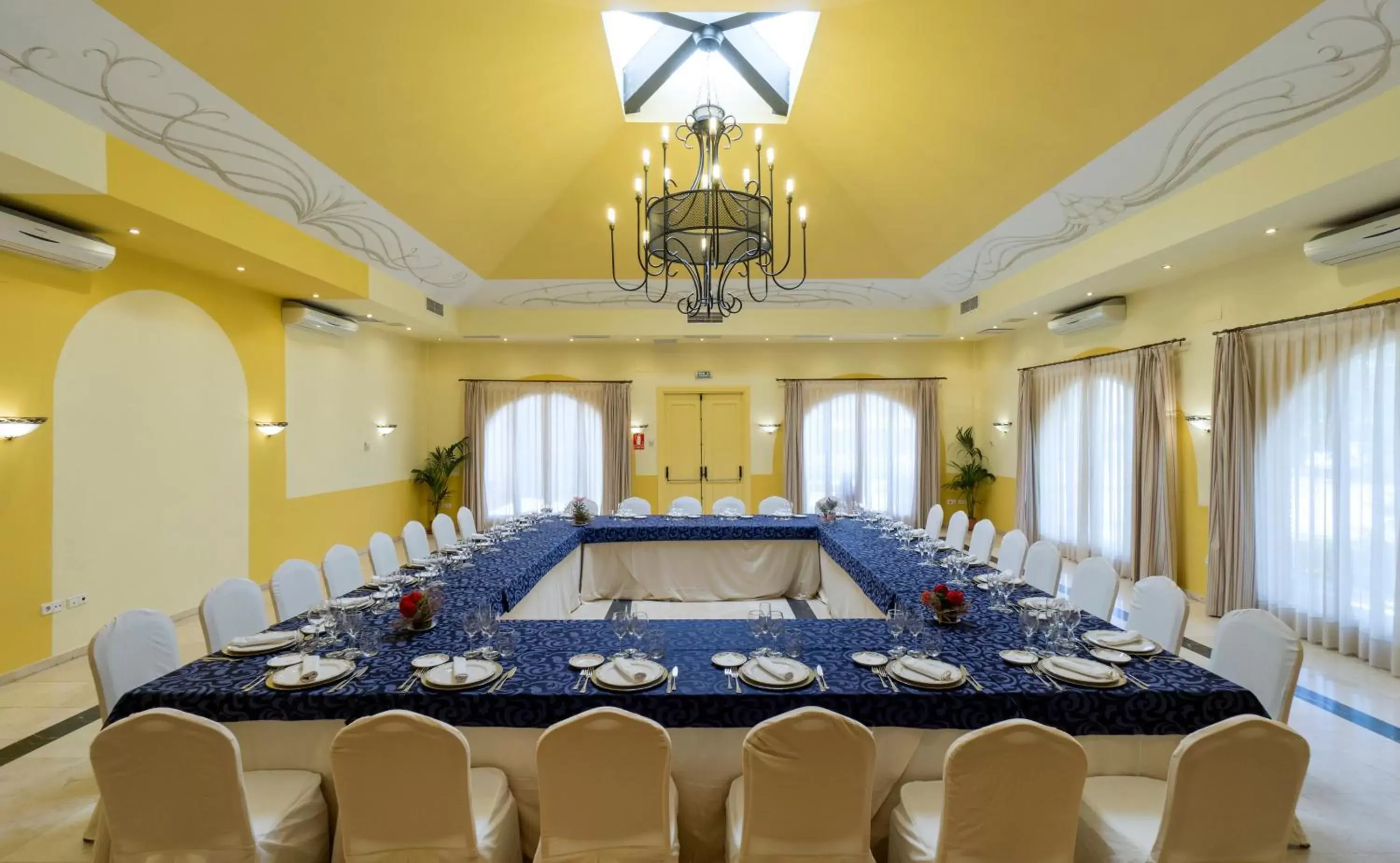 Meeting/conference room, Banquet Facilities in MS Fuente Las Piedras