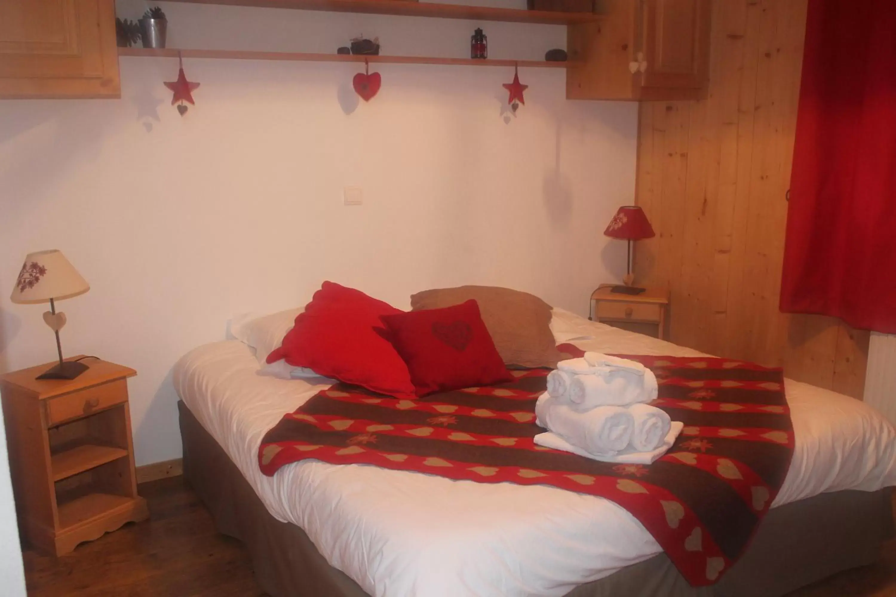 Double or Twin Room in Bed and Breakfast Chalet Manava Double or Twin Room in Bed and Breakfast Chalet Manava