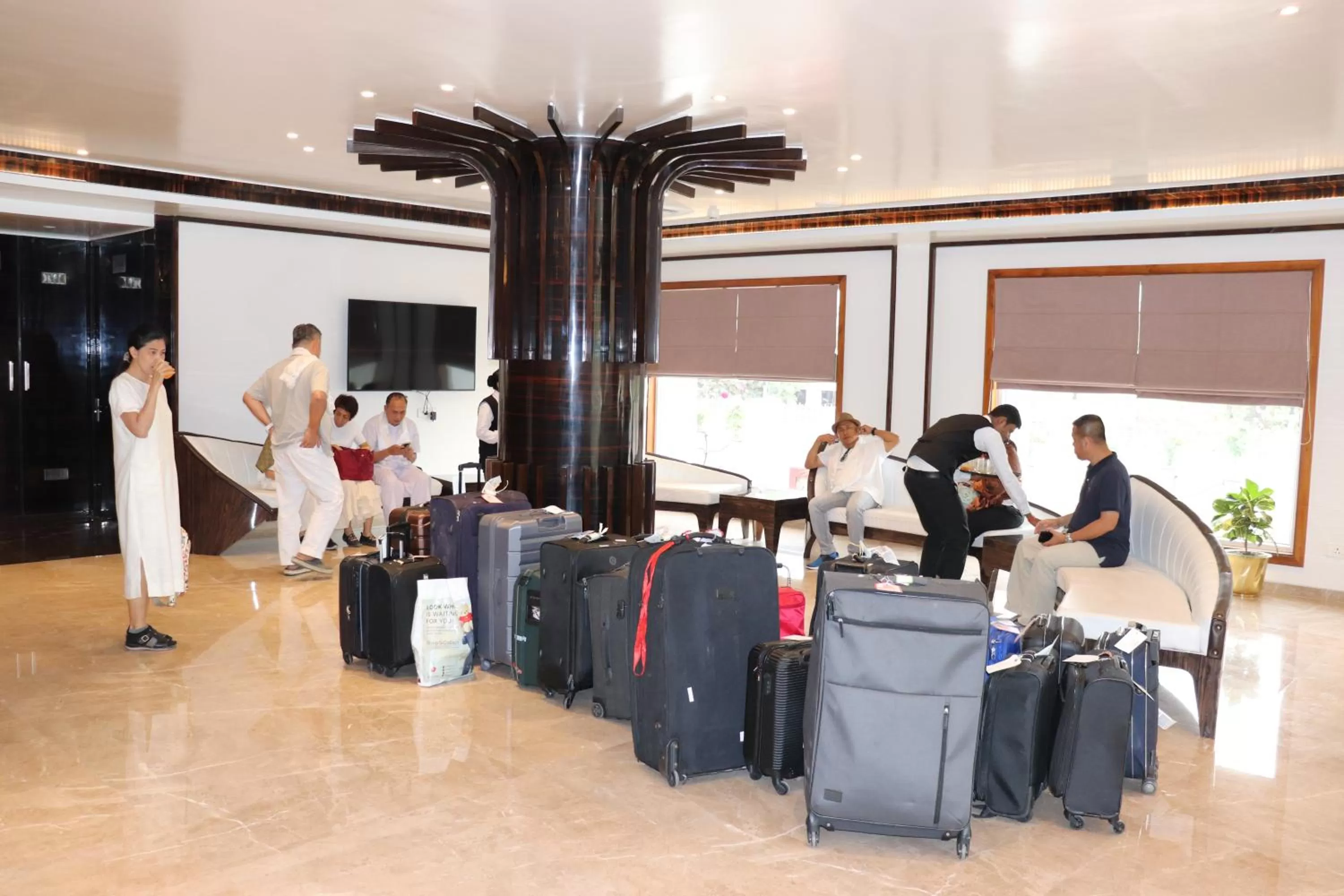 Dhamma Grand Hotel Resort