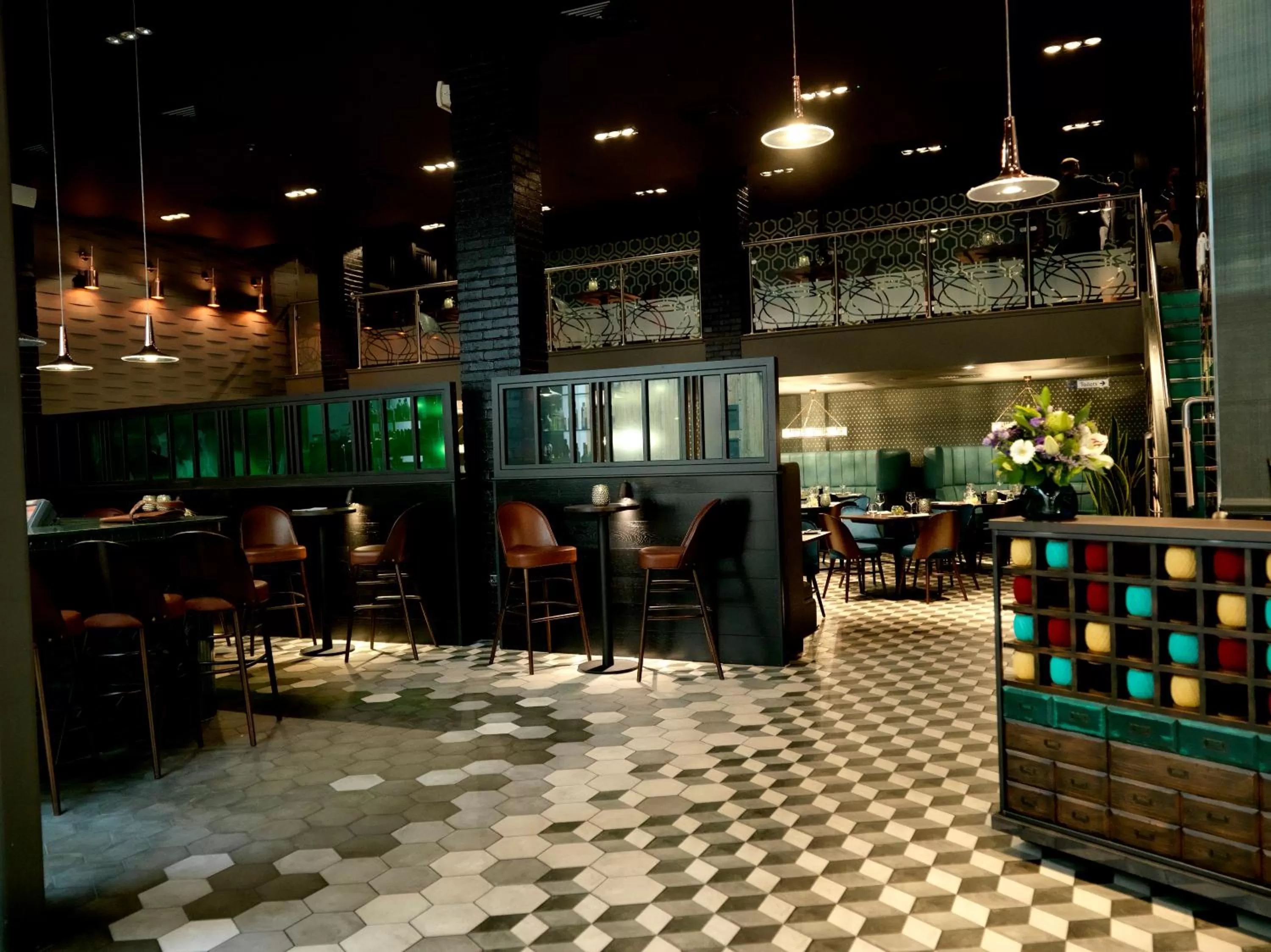 Lounge or bar in Hotel Indigo Liverpool by IHG