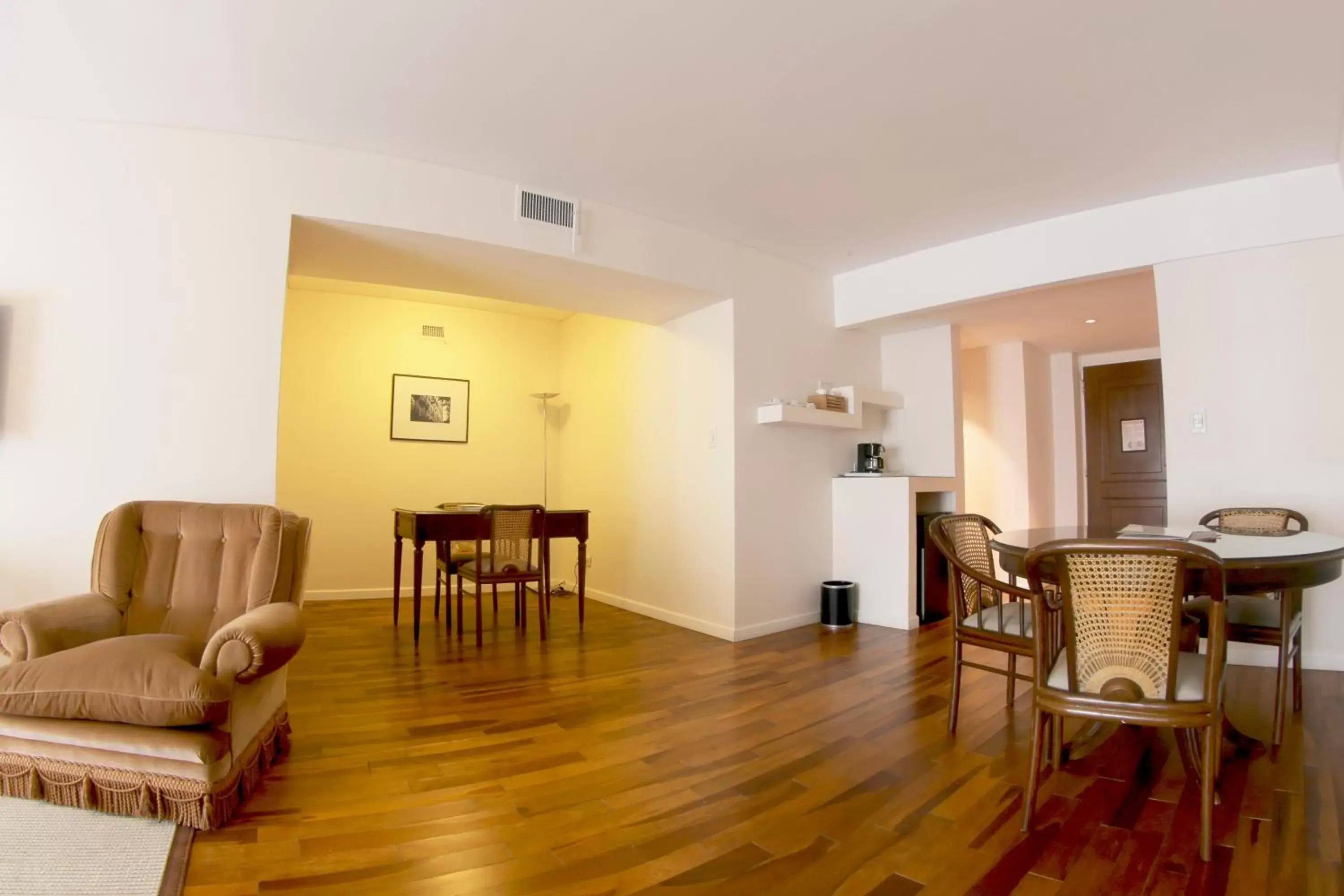 Living room, Dining Area in Feir's Park Hotel & Rooftop