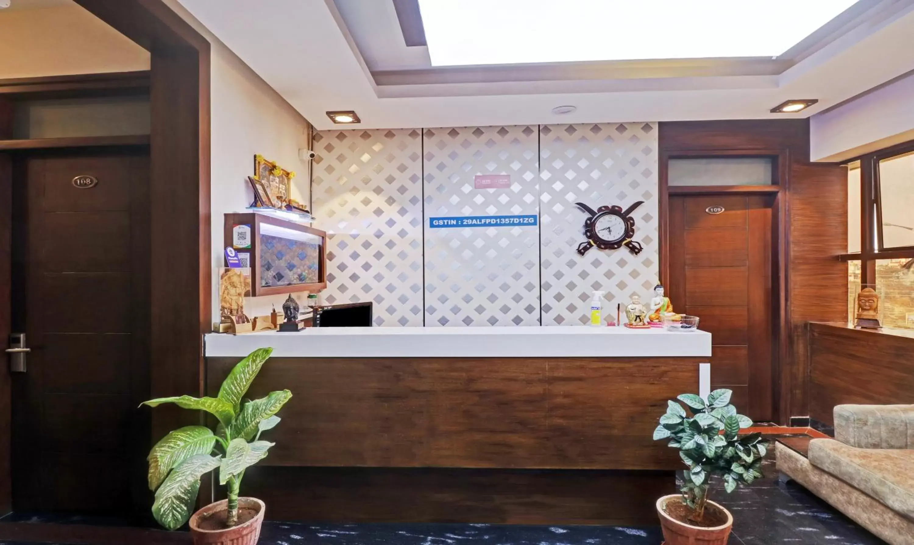 Lobby or reception in Treebo RJ Residency Lobby or reception in Treebo RJ Residency