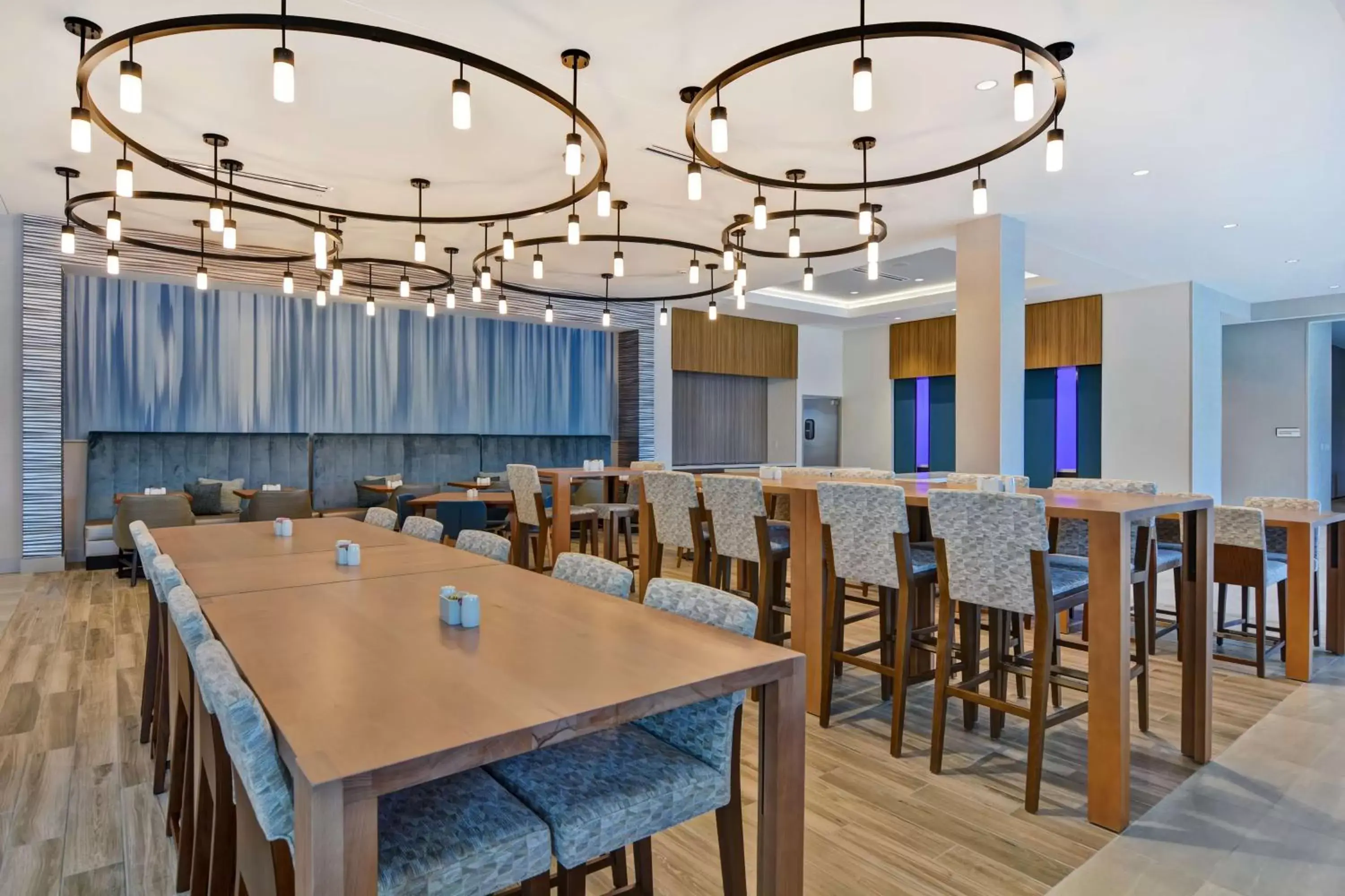 Dining area, Restaurant/Places to Eat in Hilton Garden Inn Destin Miramar Beach, Fl