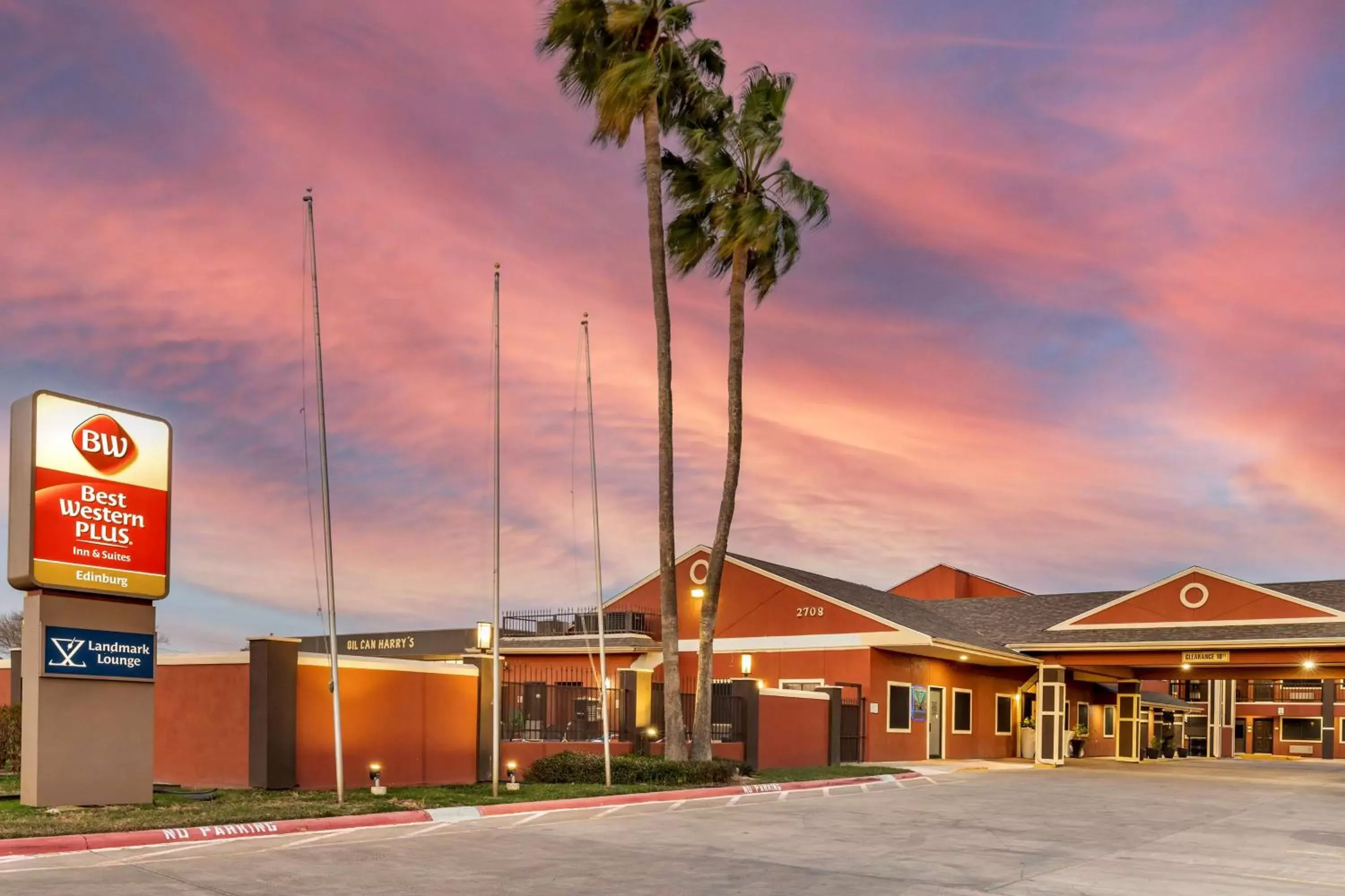 Property Building in Best Western PLUS Edinburg Inn & Suites