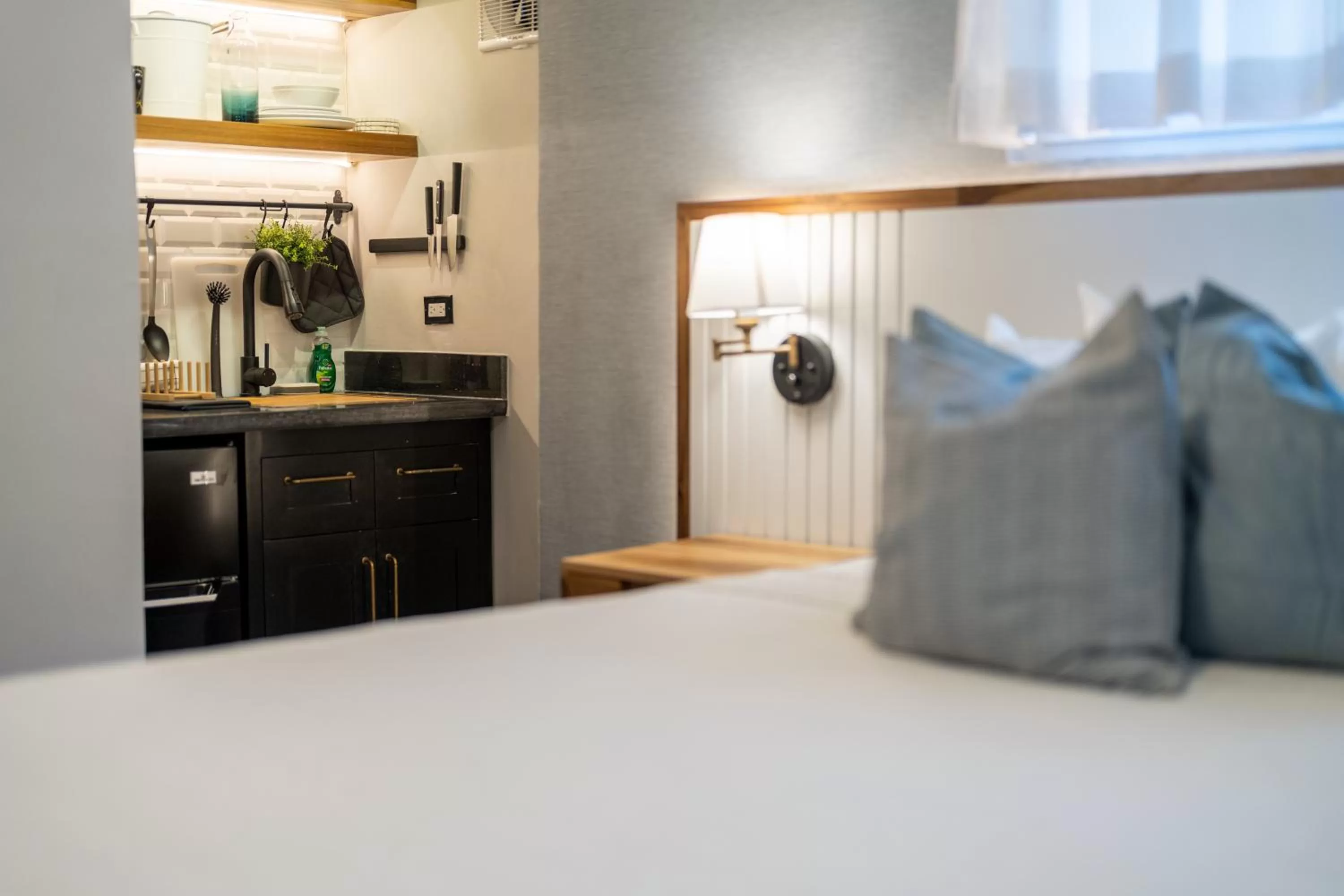 View (from property/room), Bed in Travellers Beach Resort